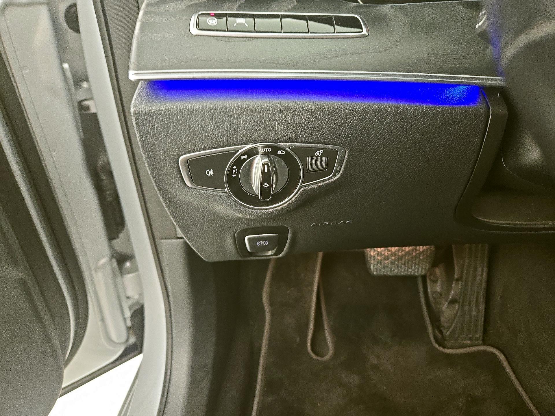 Thumbnail: 2020 Mercedes-Benz E-Class - 13