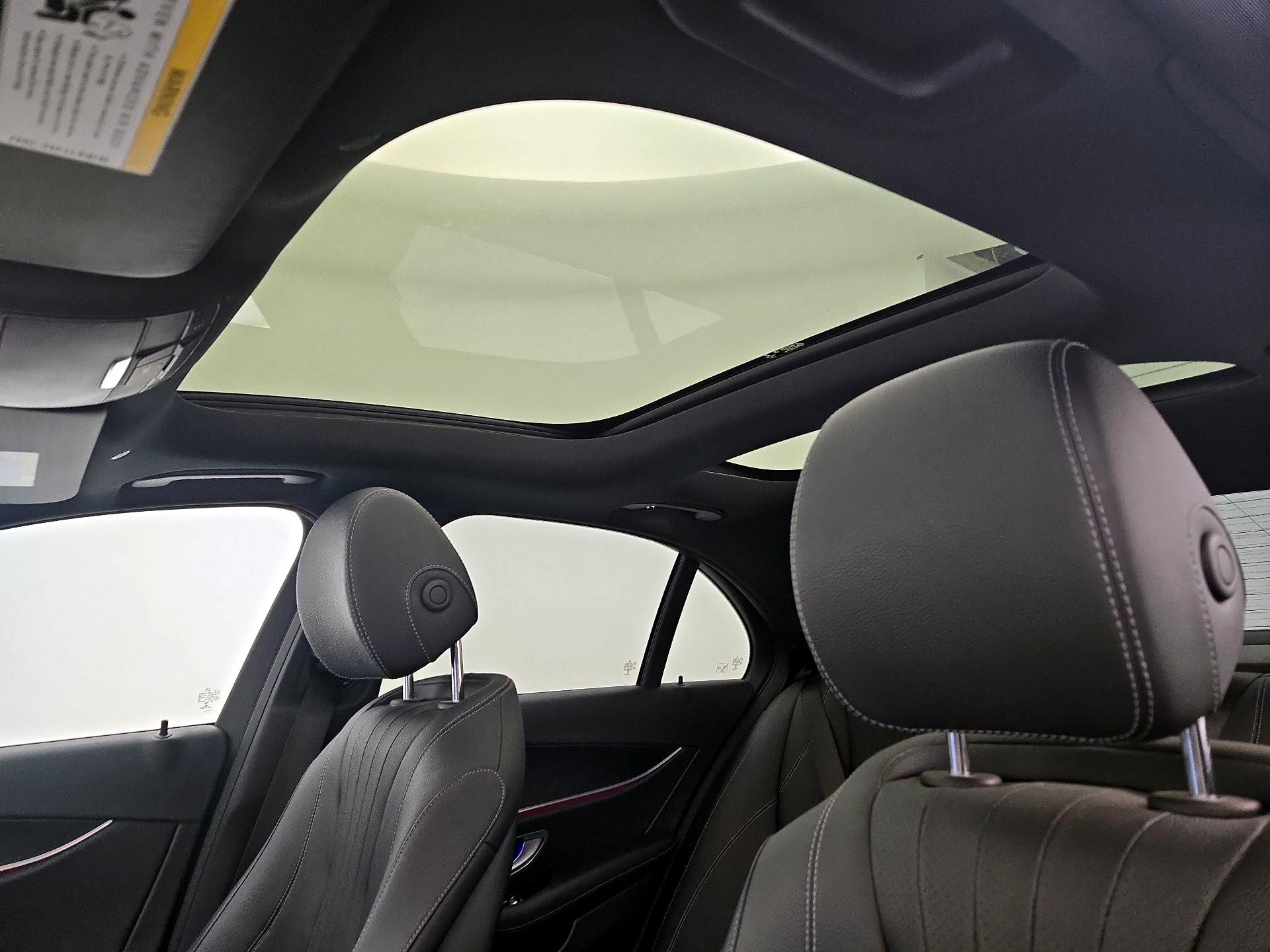 Thumbnail: 2020 Mercedes-Benz E-Class - 20