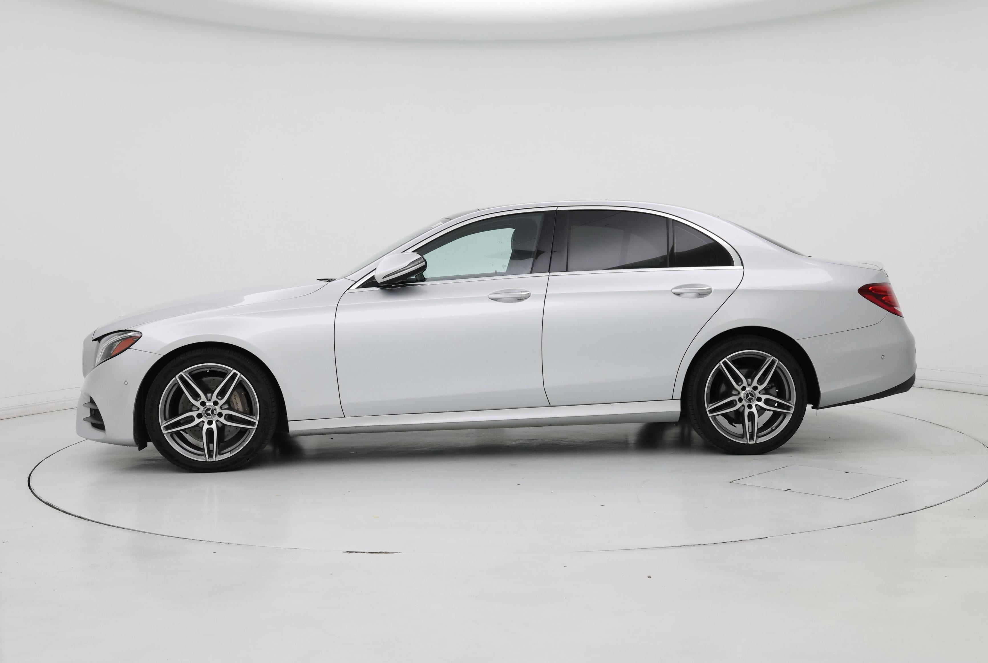 Thumbnail: 2020 Mercedes-Benz E-Class - 3