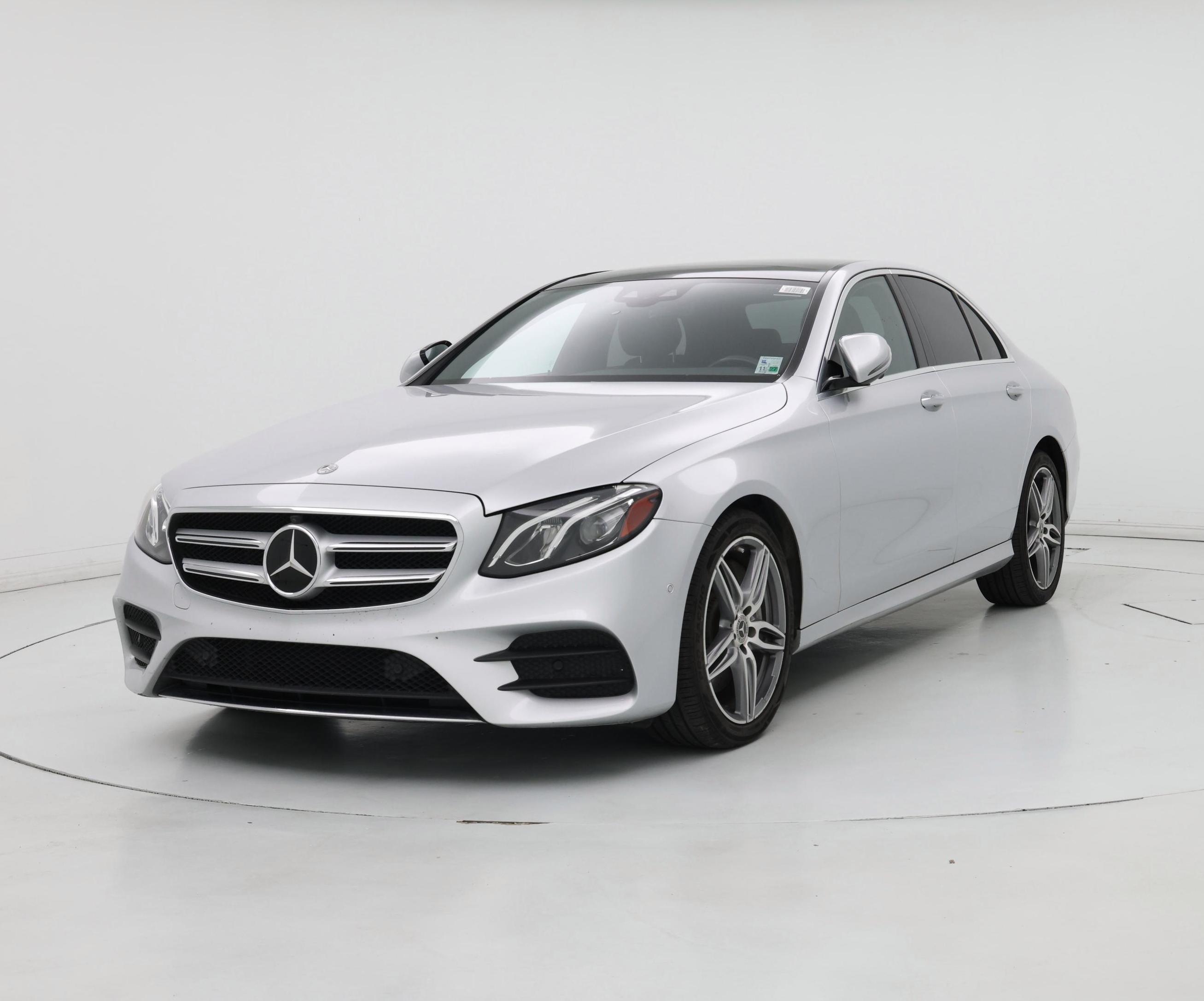 Thumbnail: 2020 Mercedes-Benz E-Class - 4