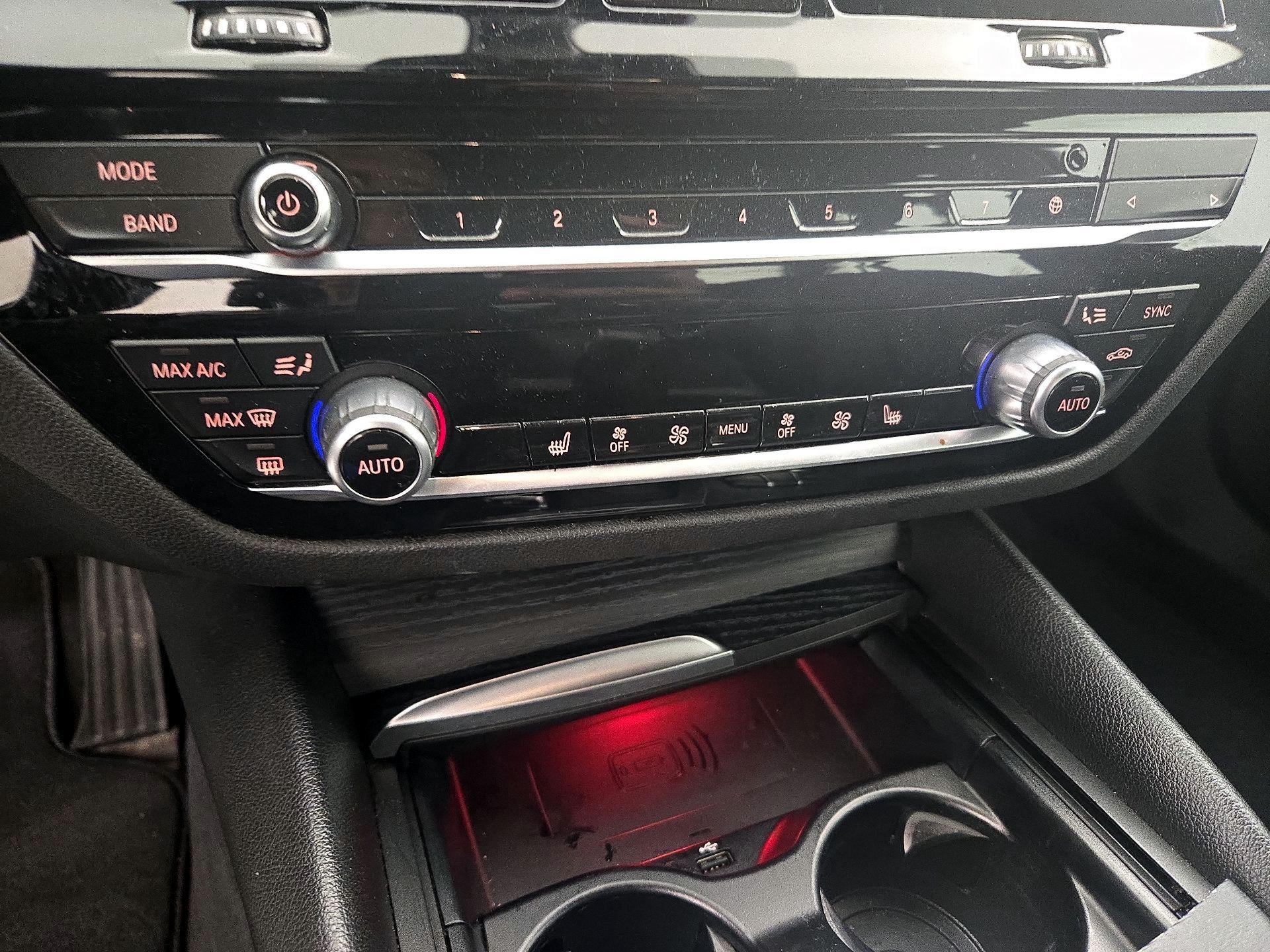 Thumbnail: 2023 BMW 5 Series - 17