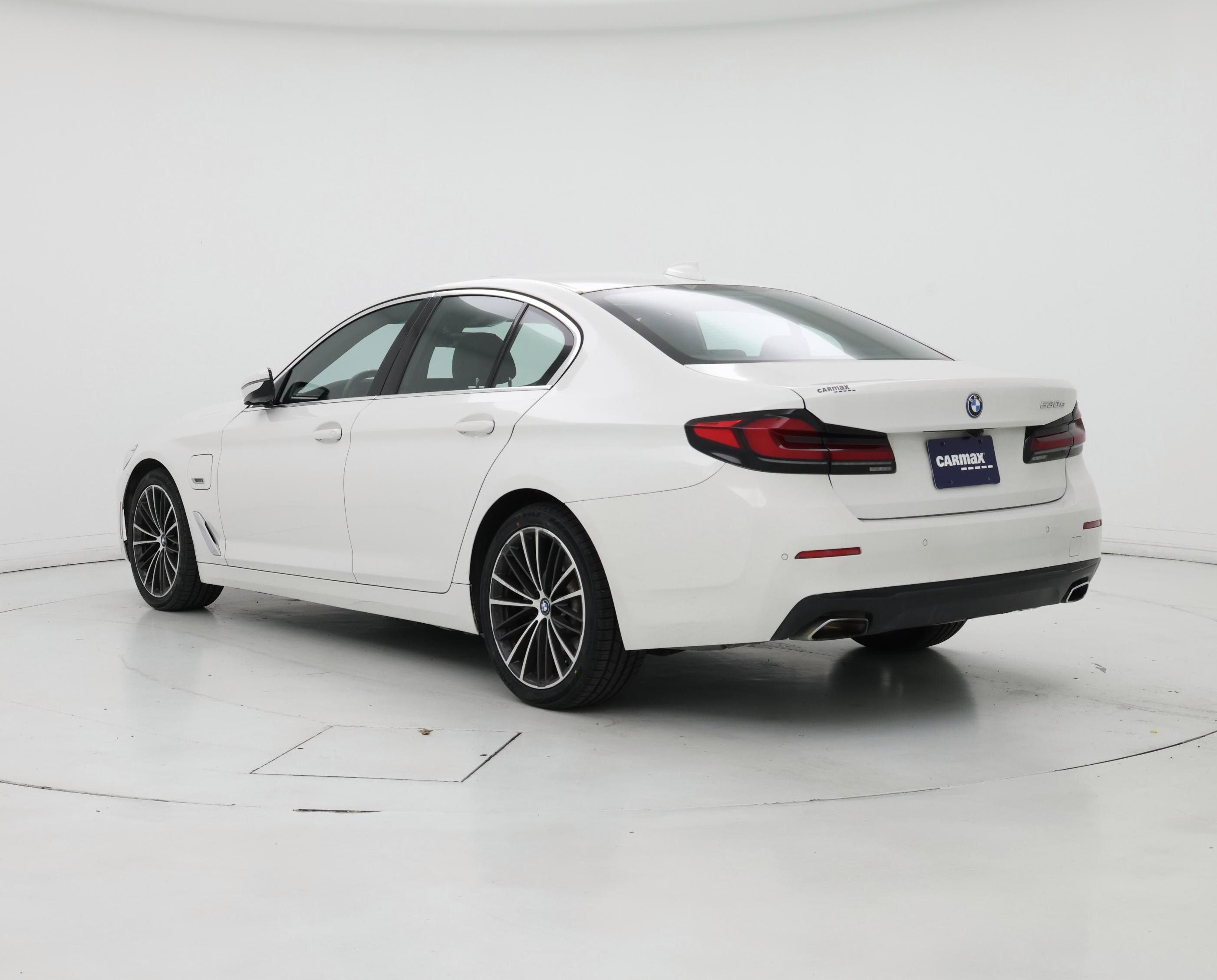 Thumbnail: 2023 BMW 5 Series - 2