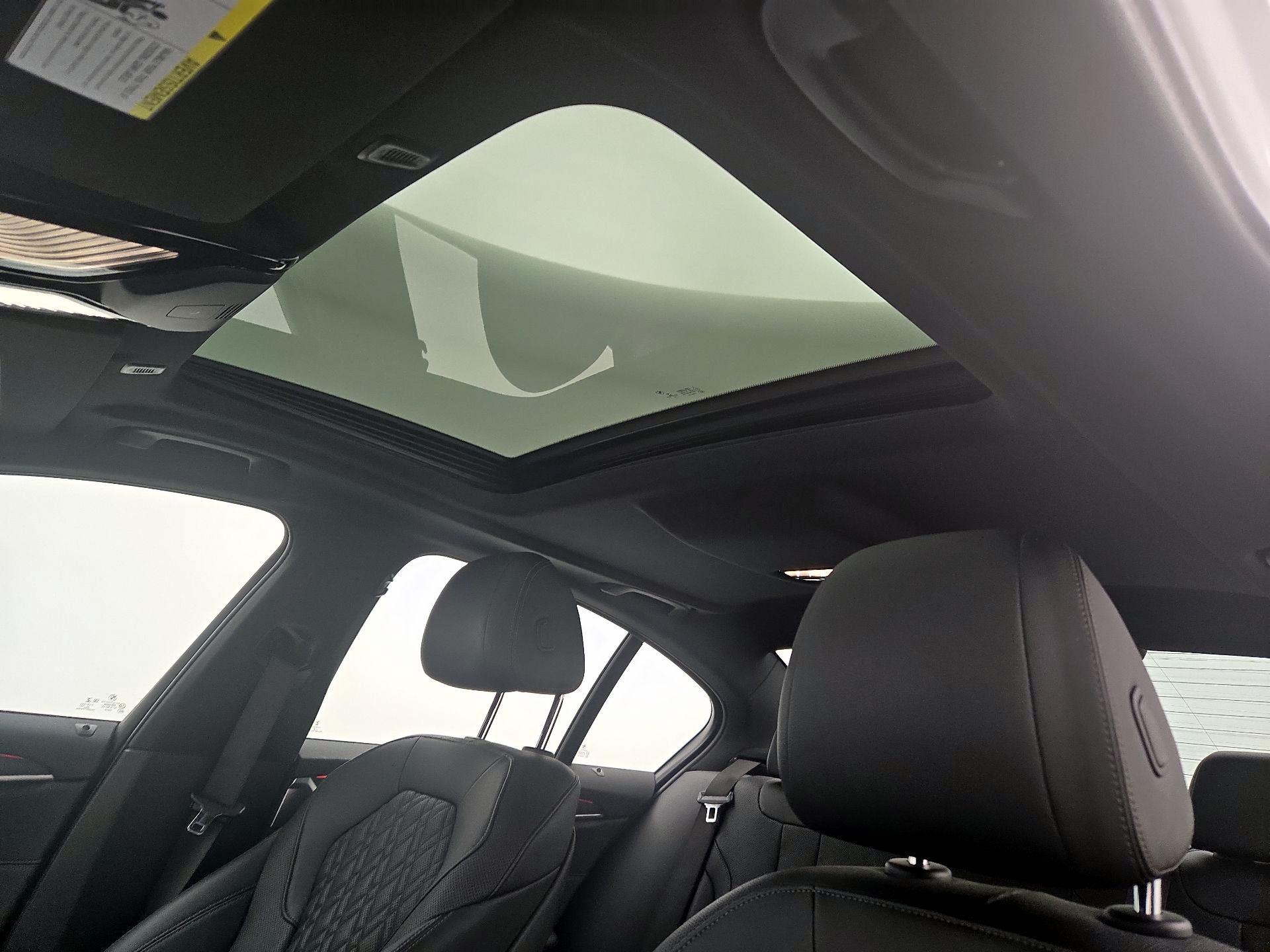 Thumbnail: 2023 BMW 5 Series - 20