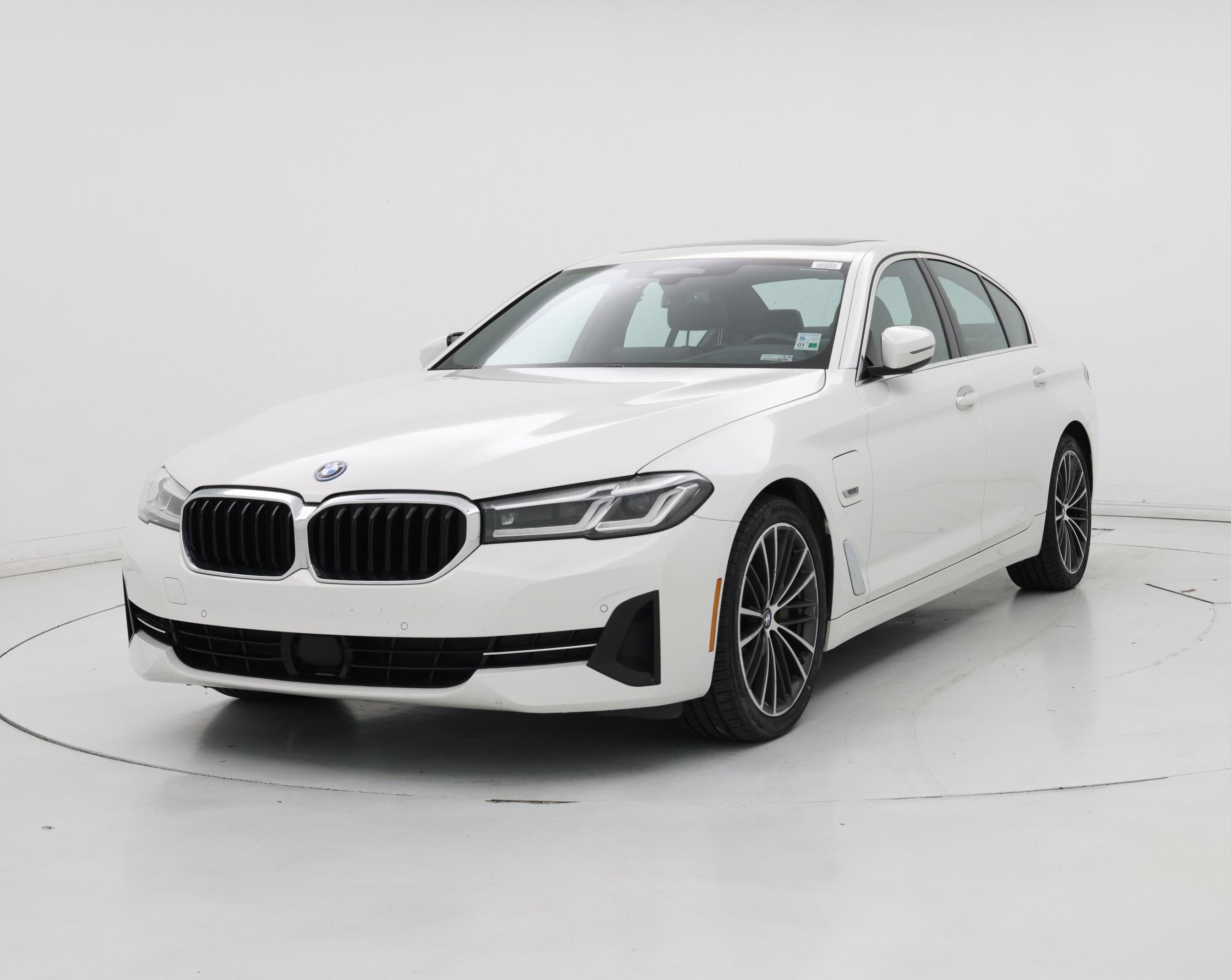 Thumbnail: 2023 BMW 5 Series - 4
