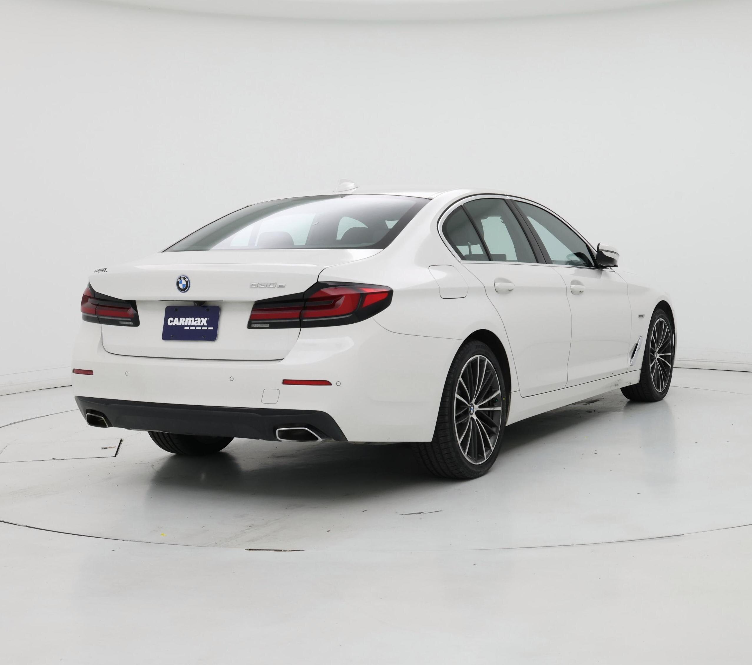 Thumbnail: 2023 BMW 5 Series - 8