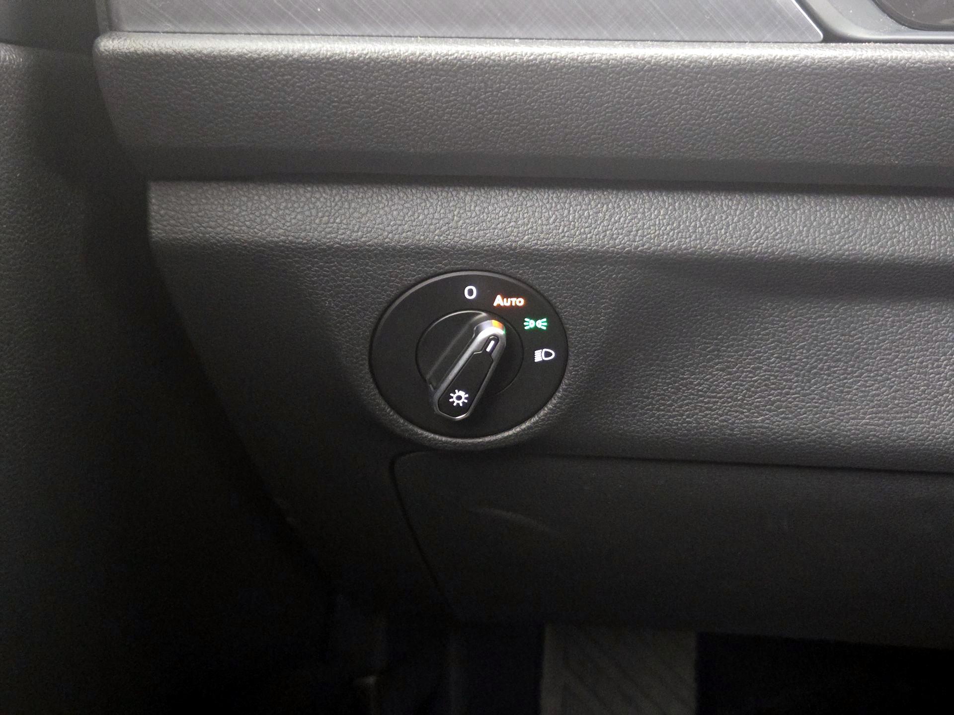 Thumbnail: 2024 Volkswagen Jetta - 13