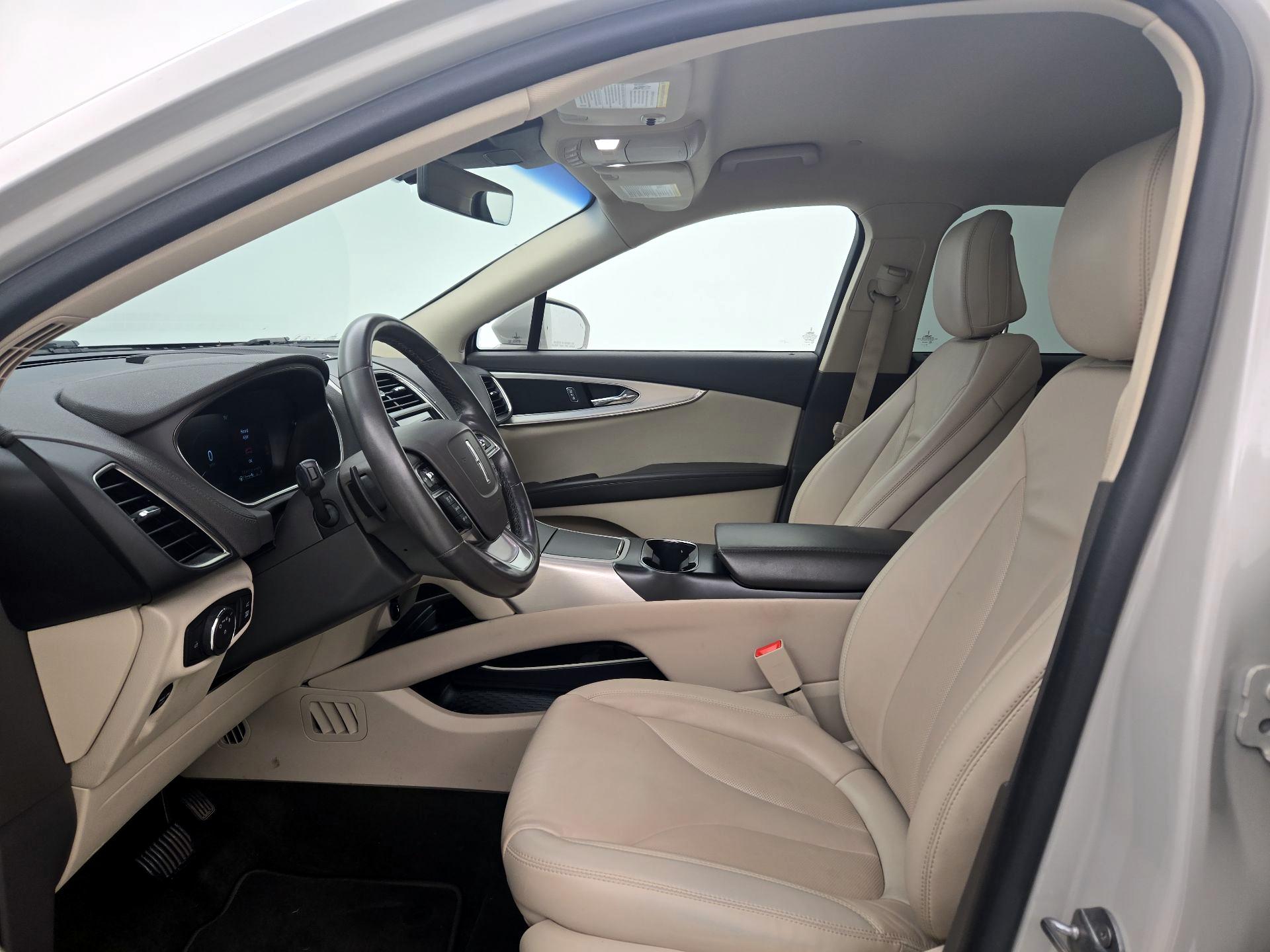 Thumbnail: 2020 Lincoln Nautilus - 11