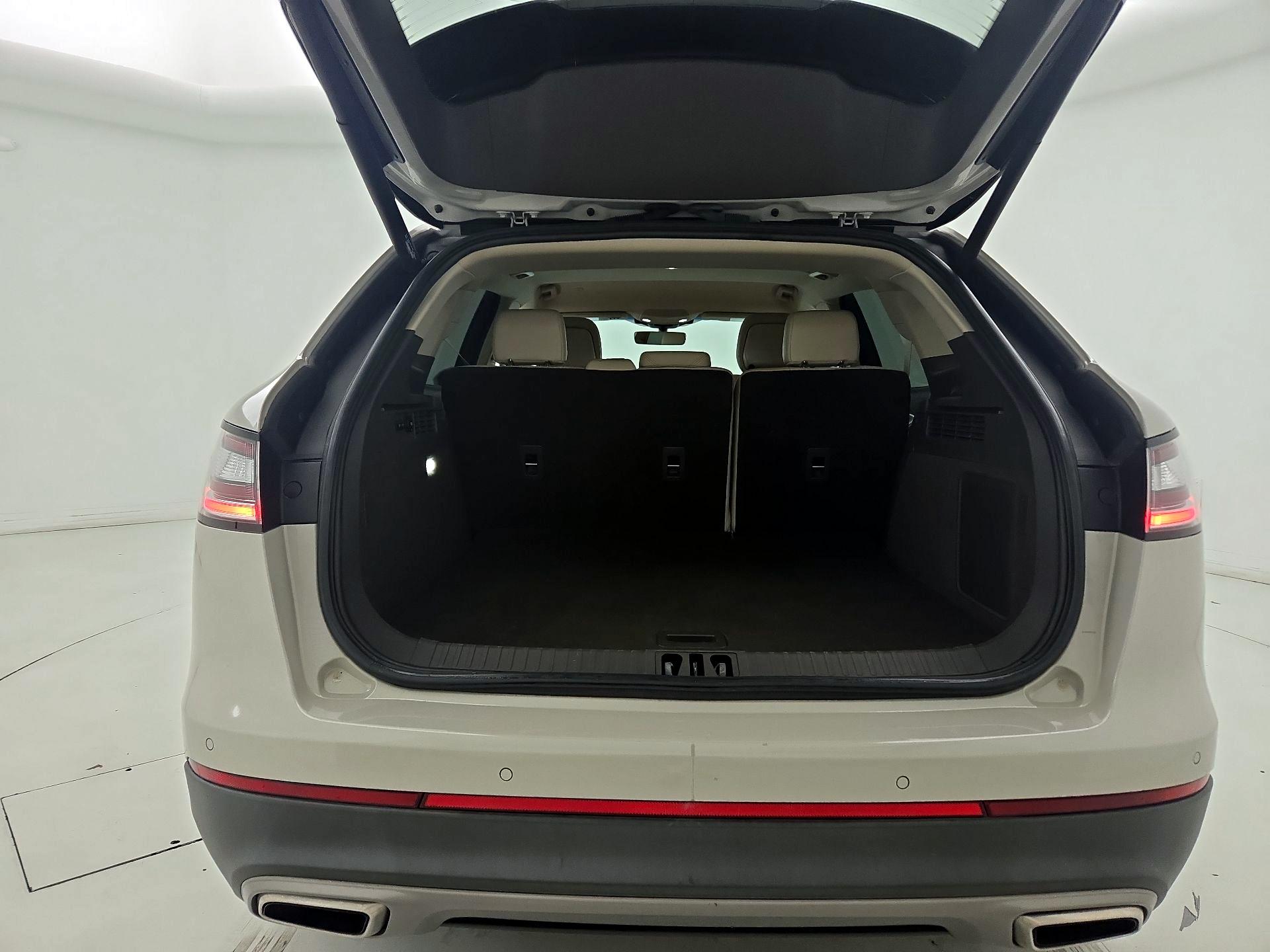 Thumbnail: 2020 Lincoln Nautilus - 20