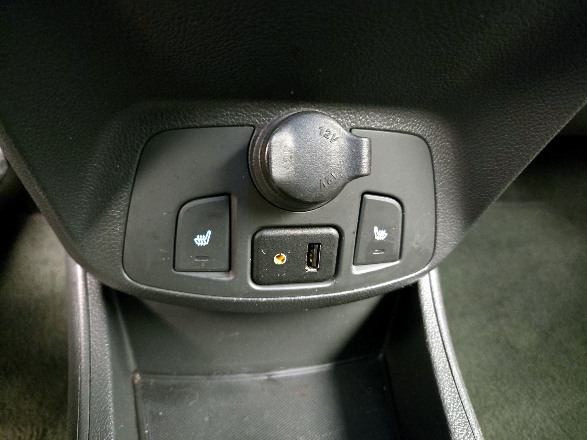 Thumbnail: 2014 Chevrolet Spark - 18