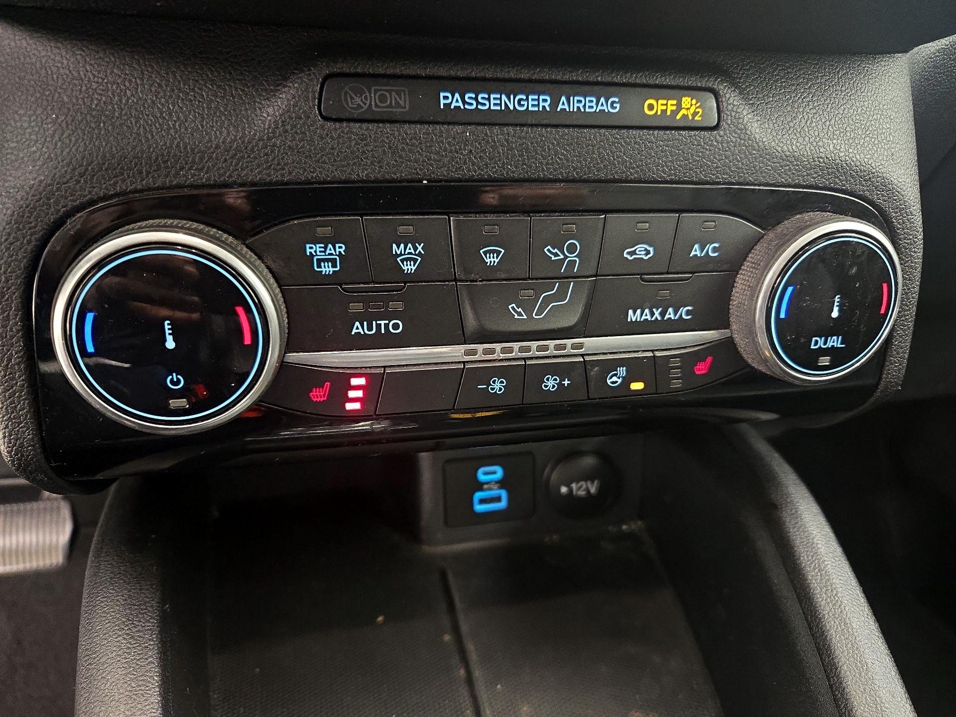 Thumbnail: 2022 Ford Escape - 17