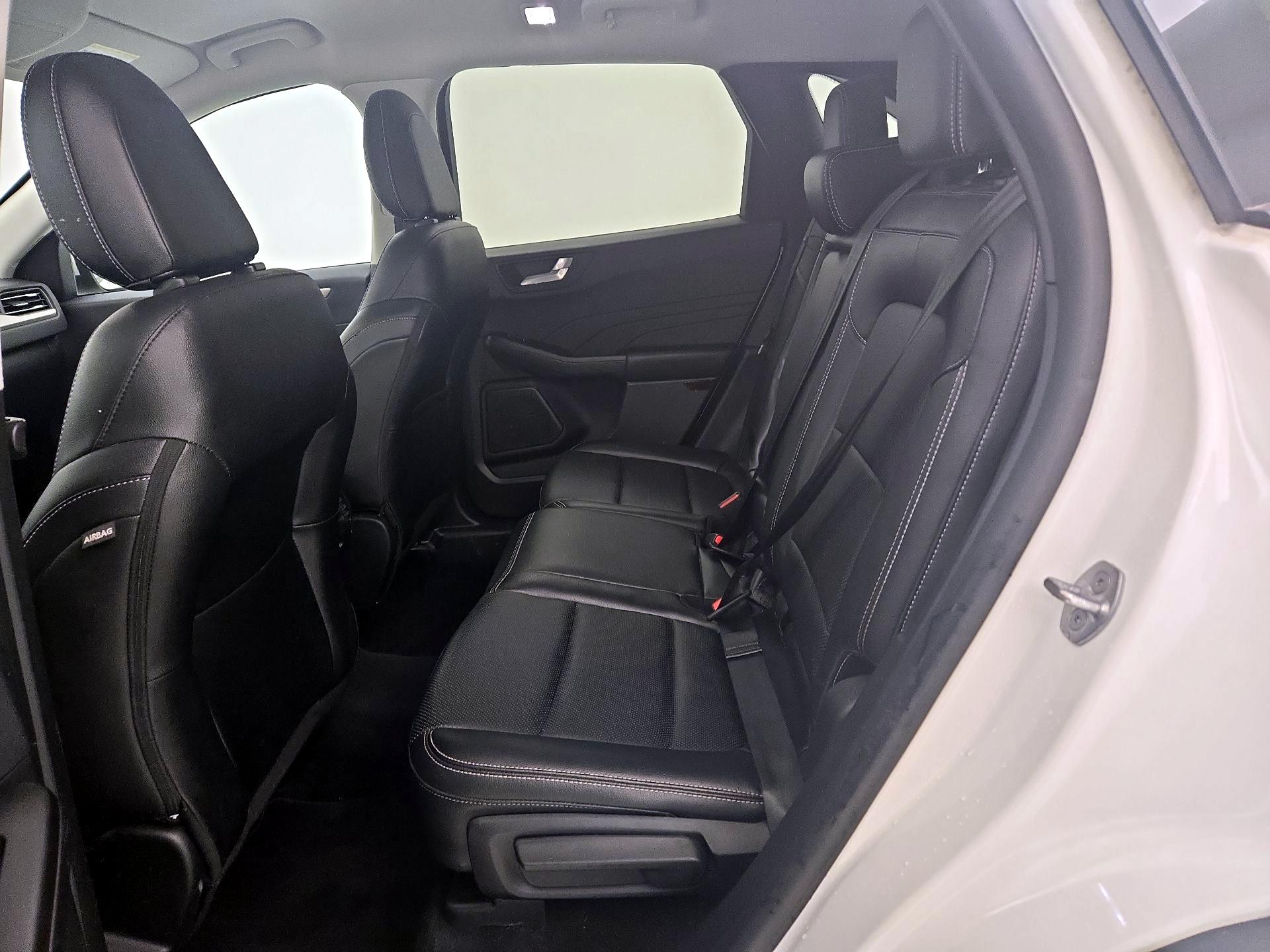 Thumbnail: 2022 Ford Escape - 20