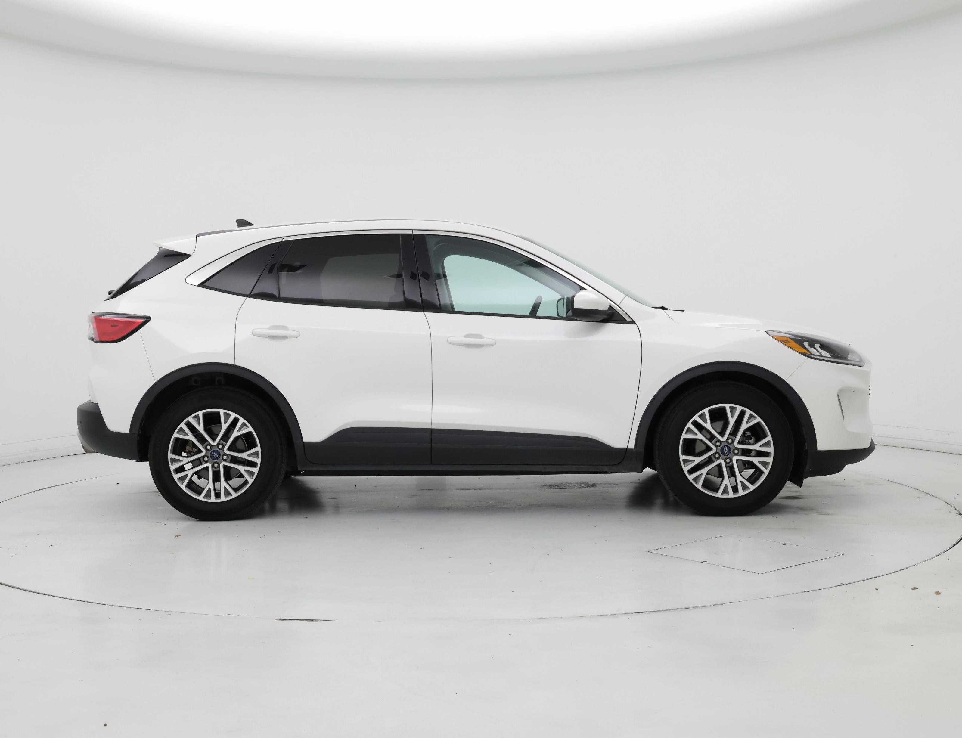 Thumbnail: 2022 Ford Escape - 7