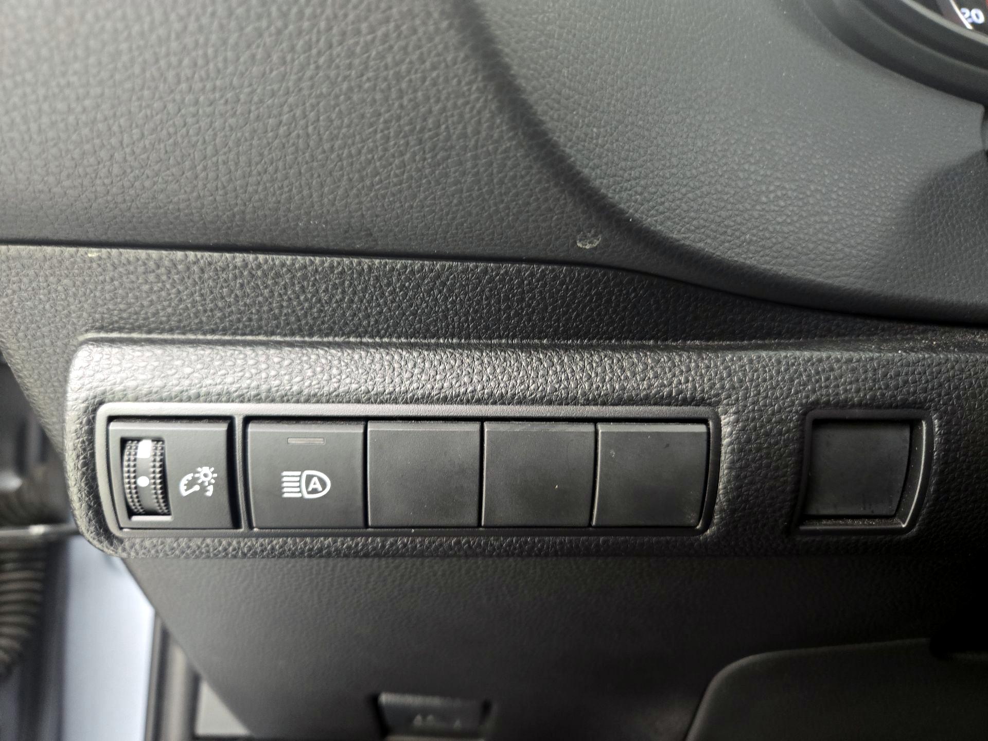 Thumbnail: 2022 Toyota Corolla - 13