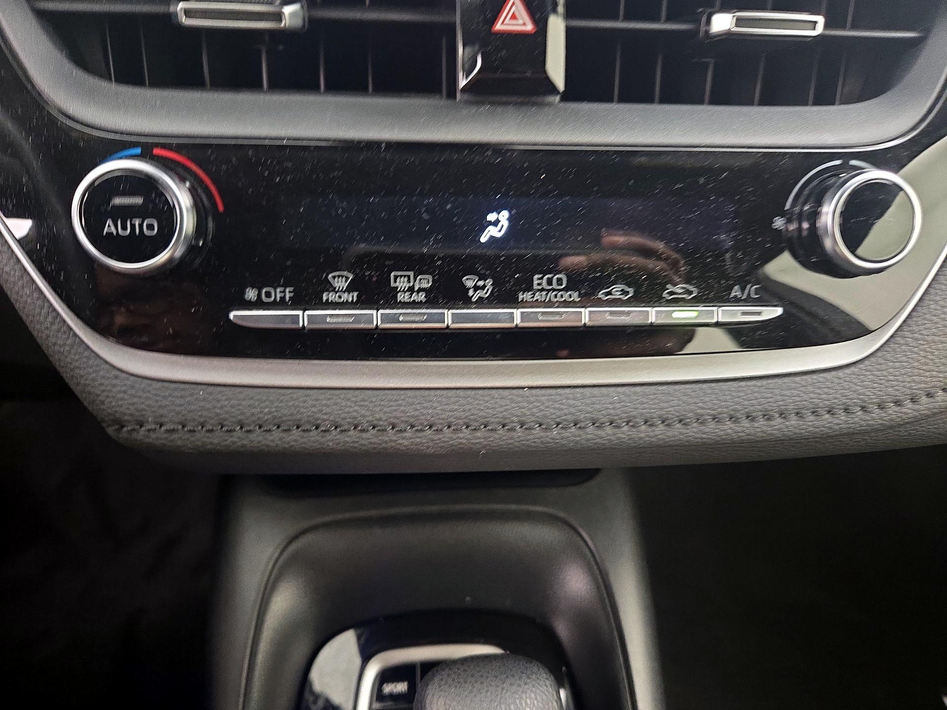 Thumbnail: 2022 Toyota Corolla - 16