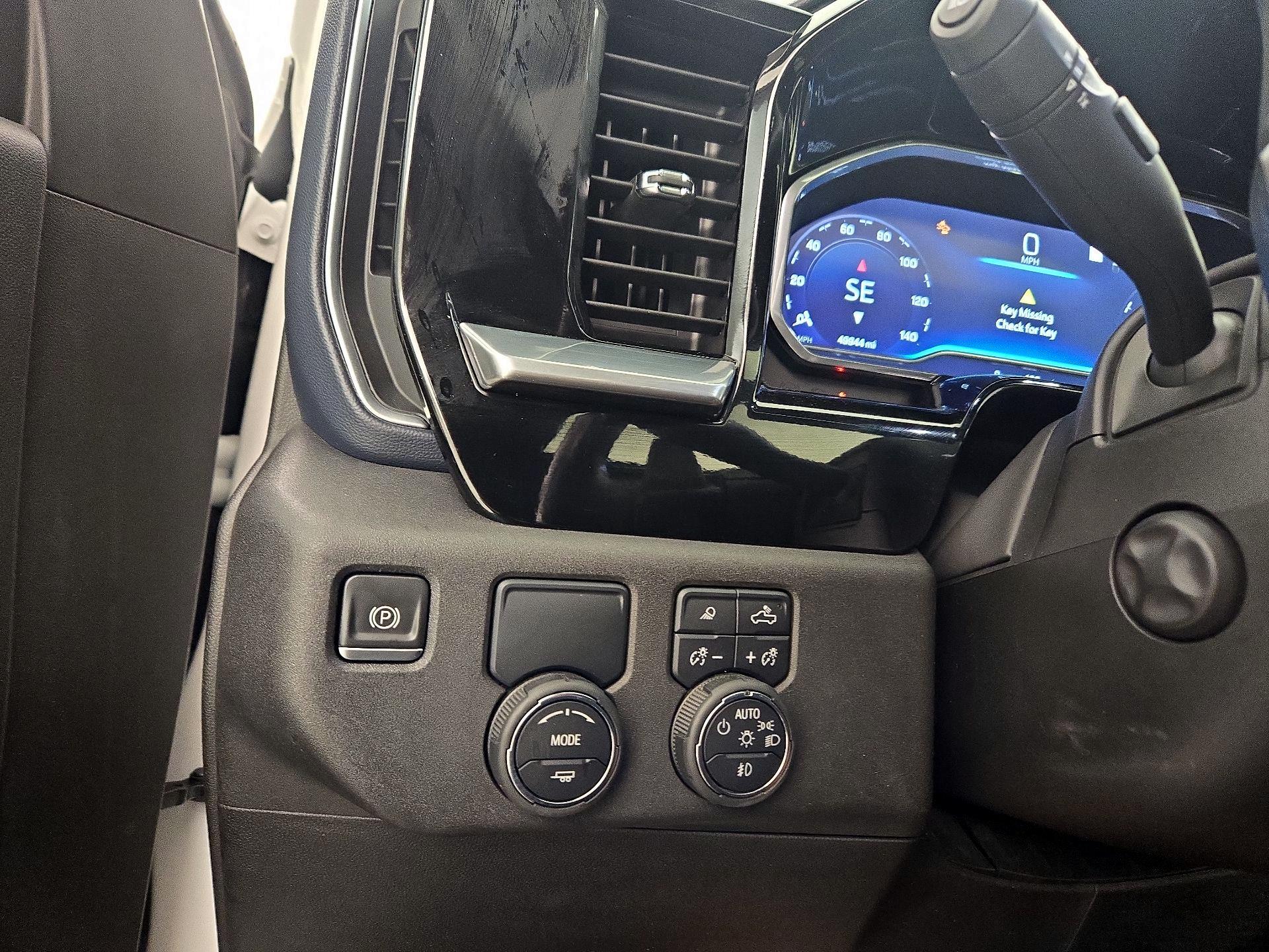 Thumbnail: 2022 Chevrolet Silverado 1500 - 13