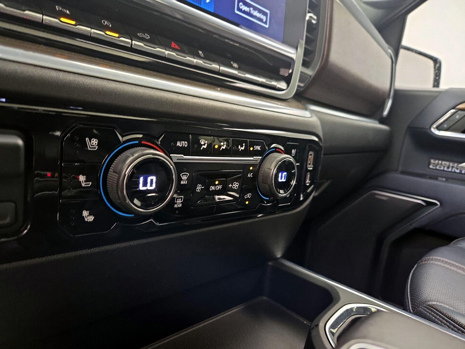 Thumbnail: 2022 Chevrolet Silverado 1500 - 16