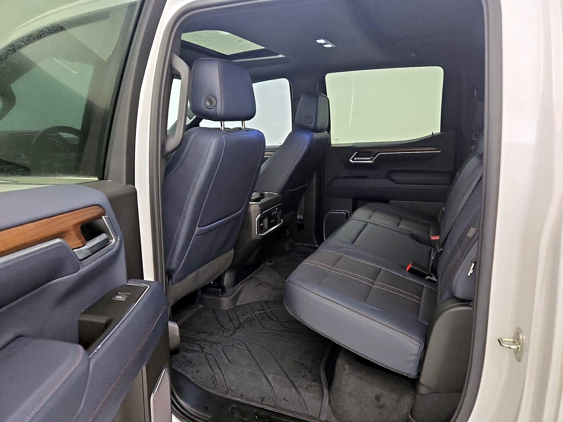 Thumbnail: 2022 Chevrolet Silverado 1500 - 20