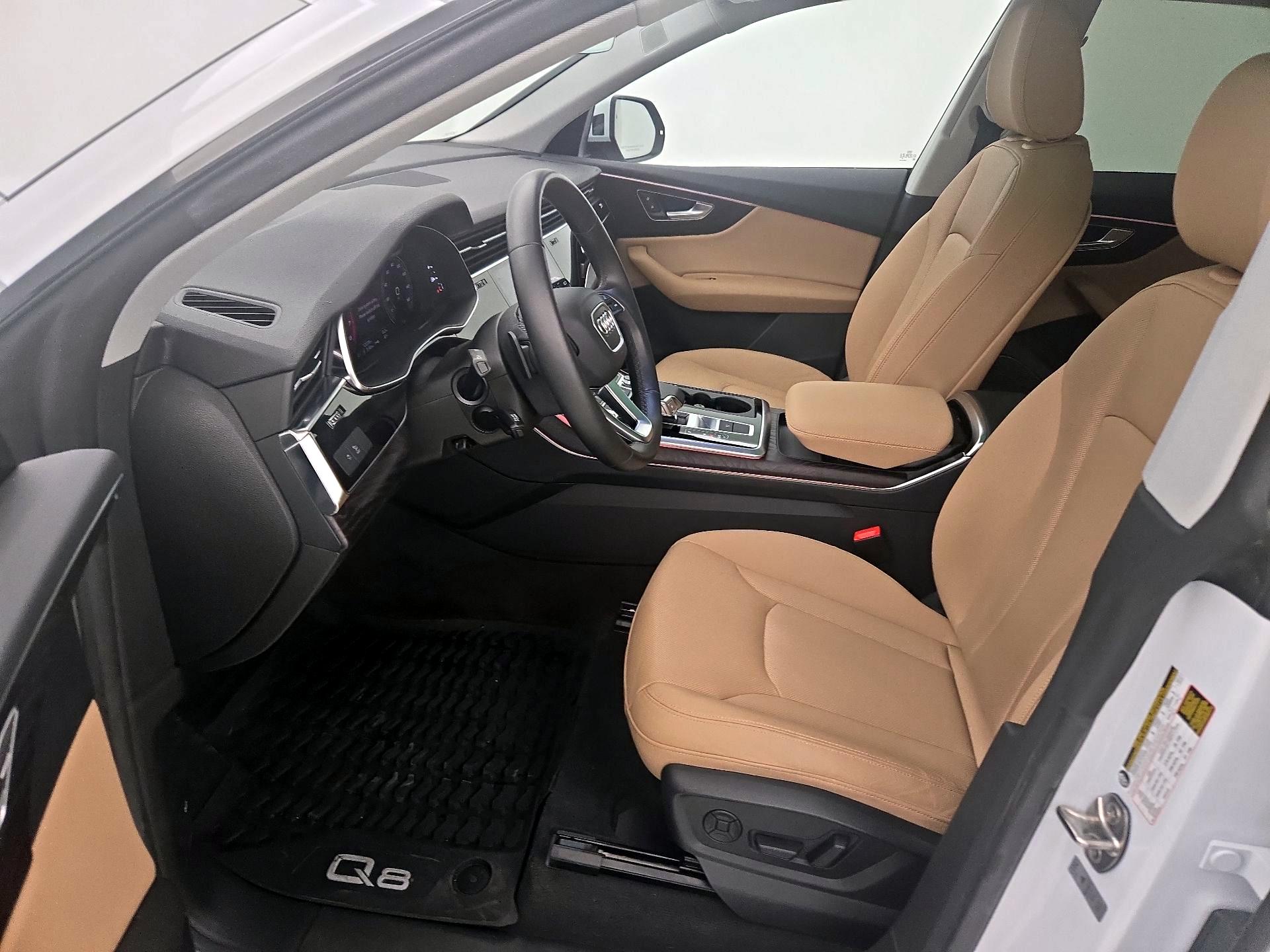 Thumbnail: 2021 Audi Q8 - 11