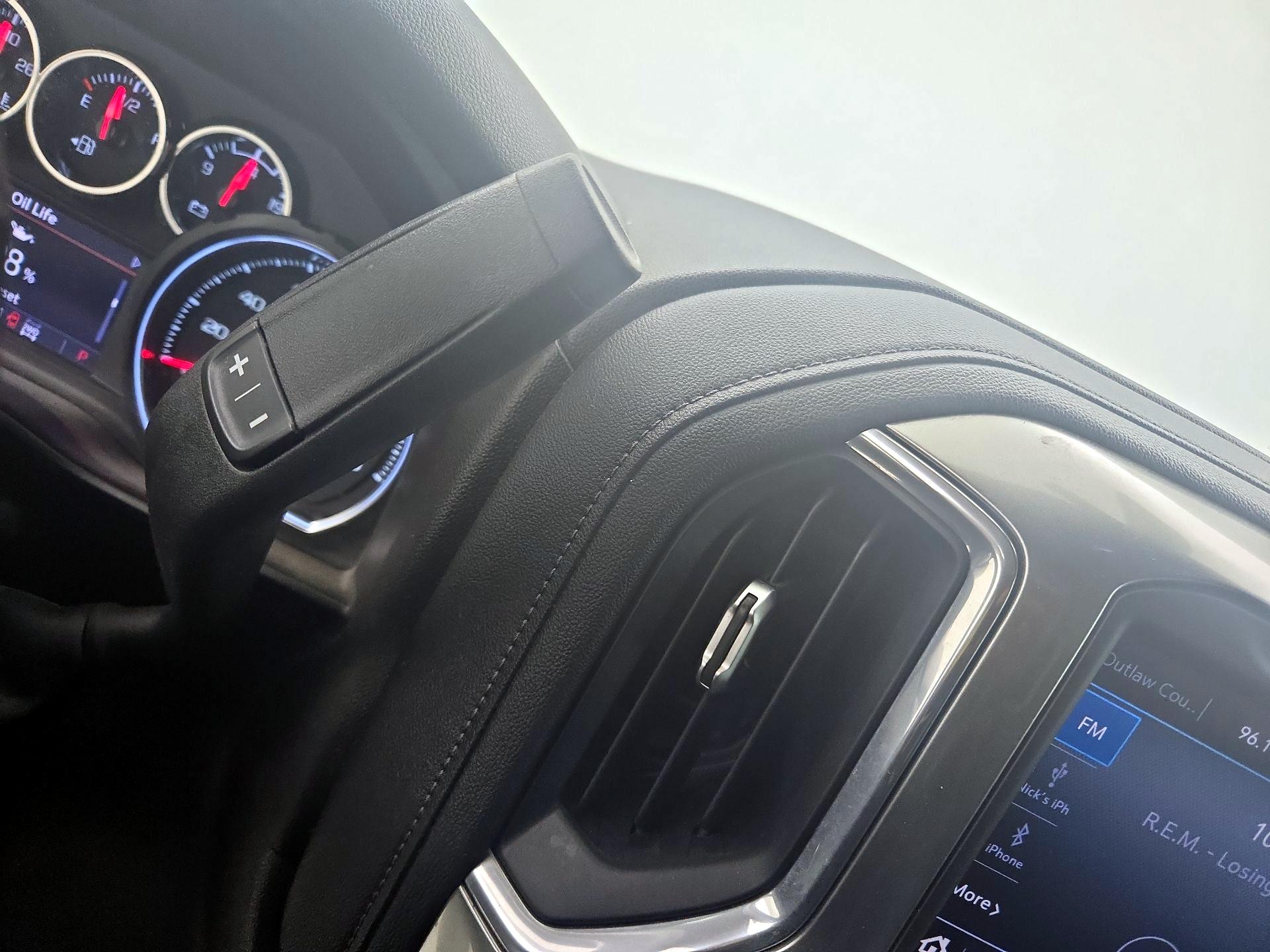 Thumbnail: 2021 Chevrolet Silverado 1500 - 17