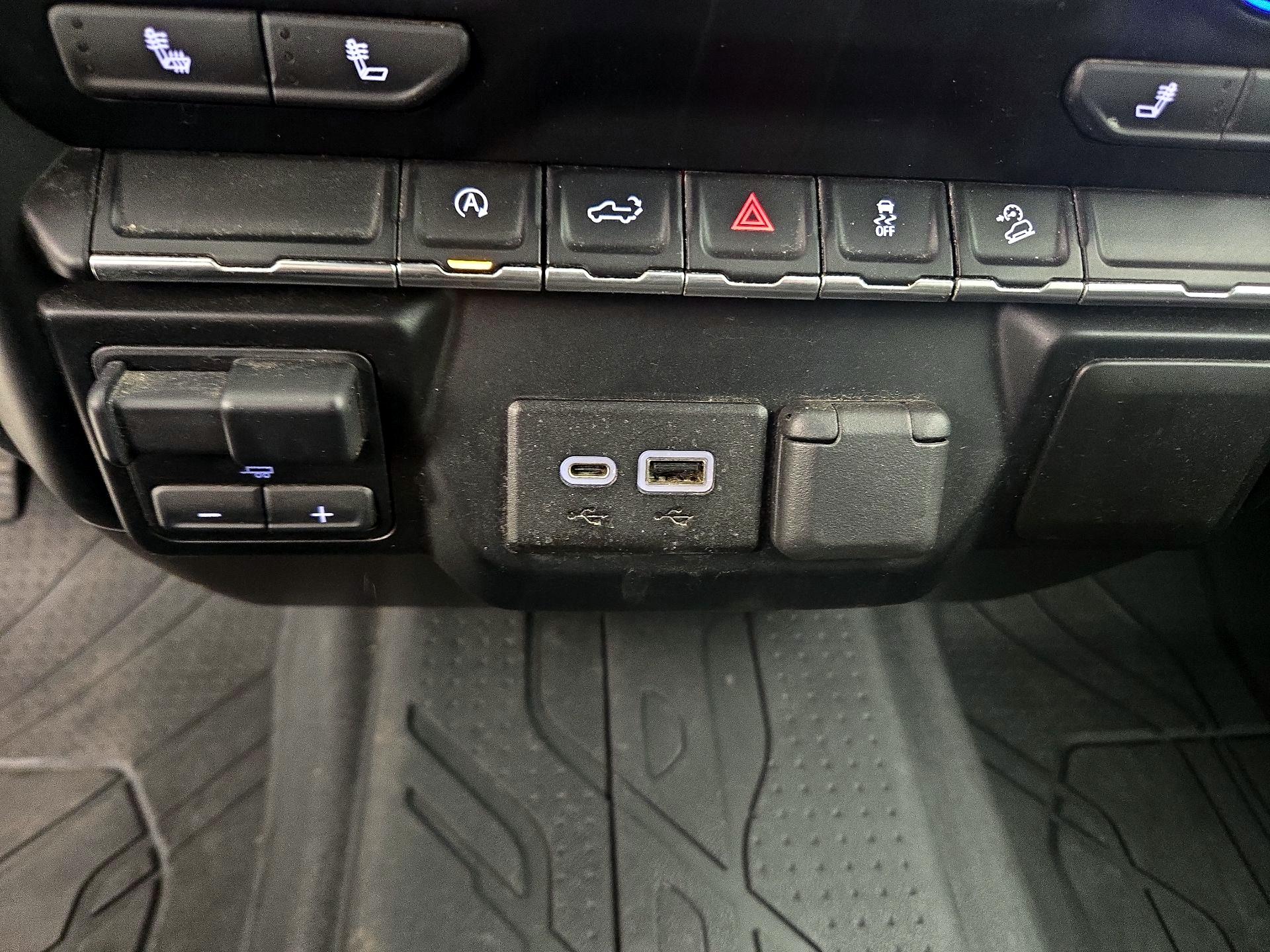 Thumbnail: 2021 Chevrolet Silverado 1500 - 18