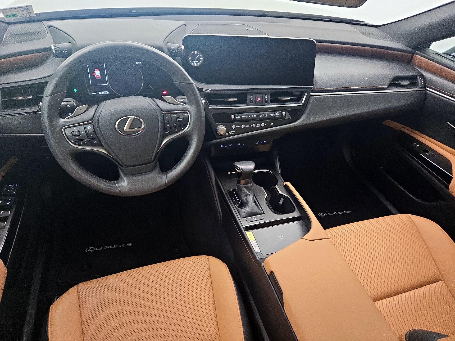 Thumbnail: 2024 Lexus ES - 9