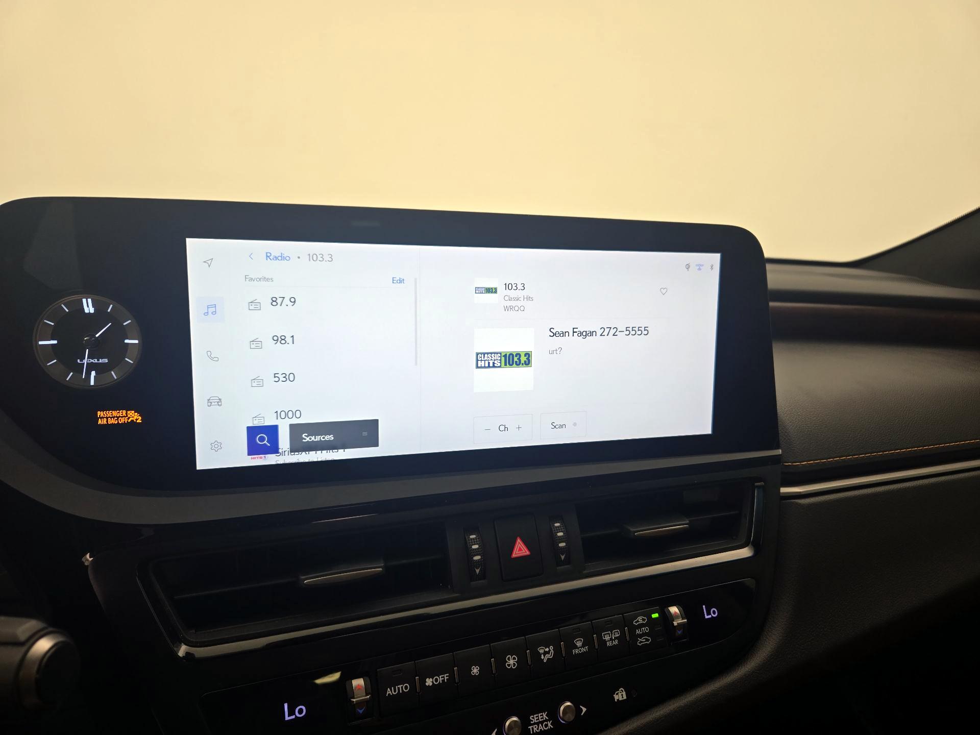 Thumbnail: 2024 Lexus ES - 16