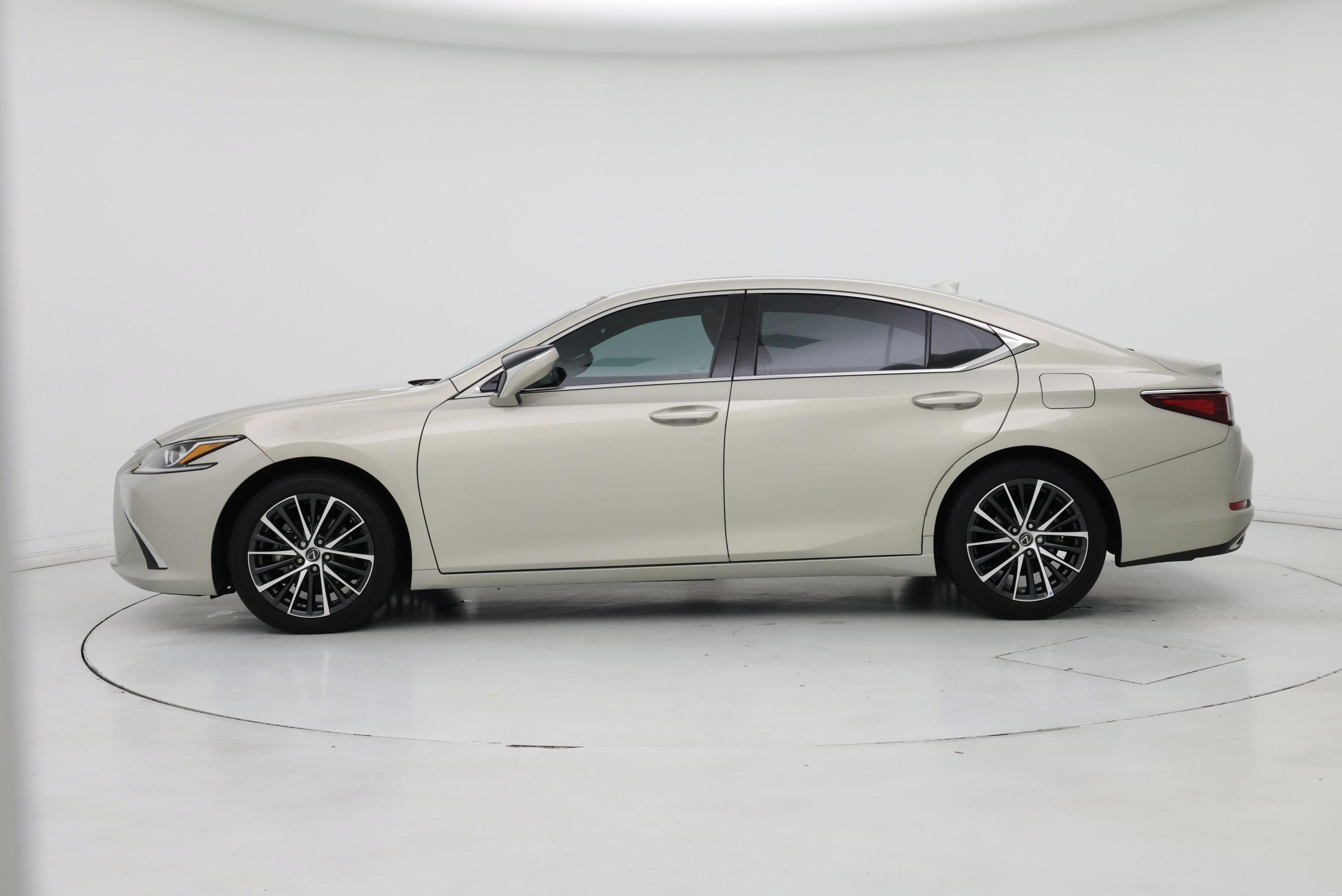 Thumbnail: 2024 Lexus ES - 3
