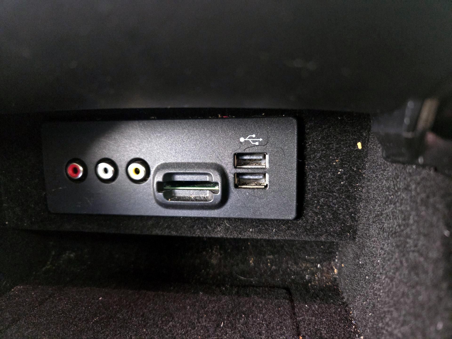 Thumbnail: 2015 Lincoln MKX - 17