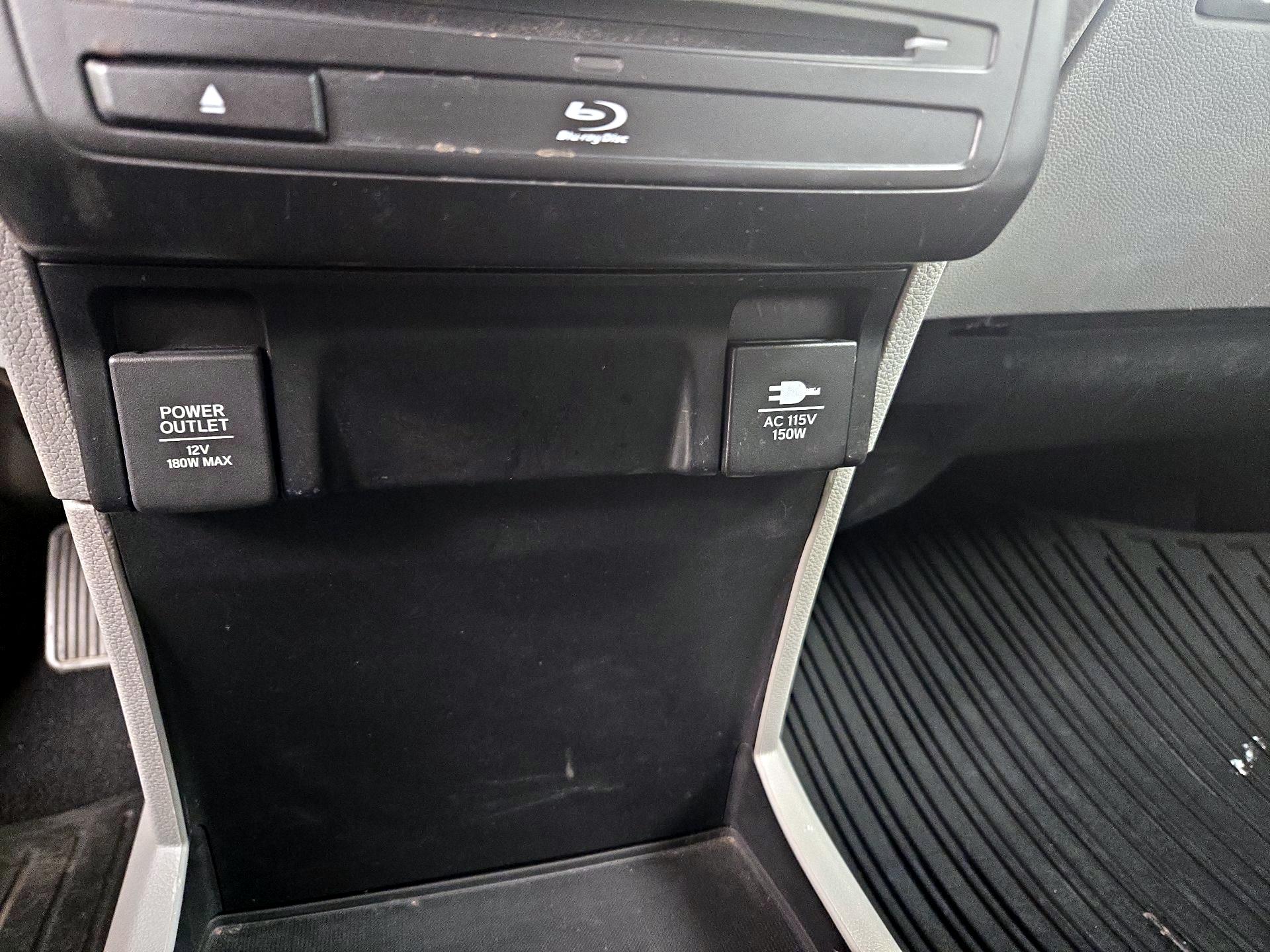 Thumbnail: 2018 Honda Odyssey - 18