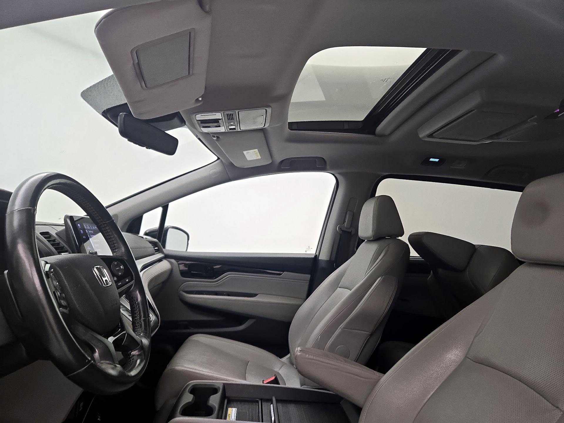 Thumbnail: 2018 Honda Odyssey - 19