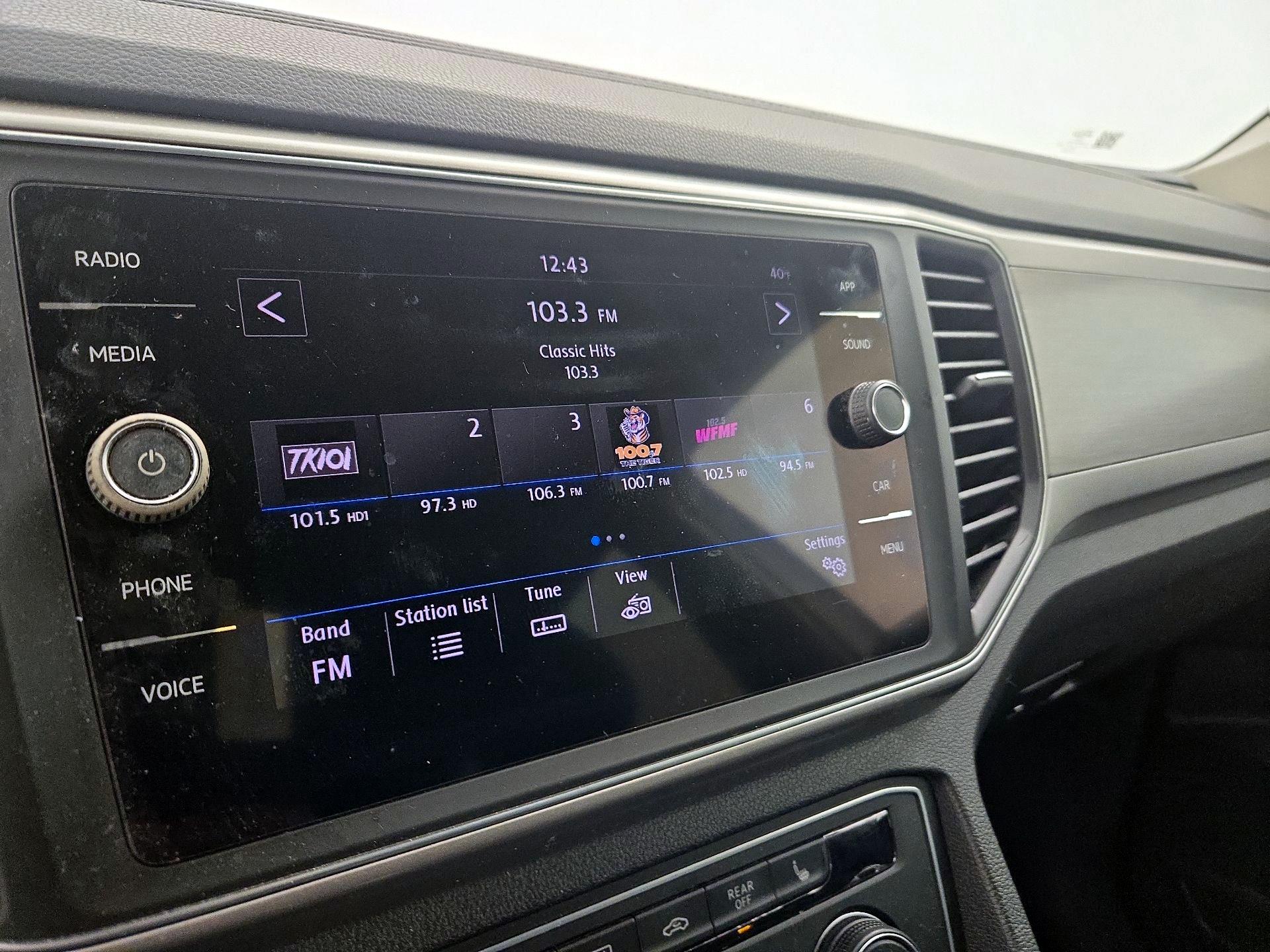 Thumbnail: 2018 Volkswagen Atlas - 15