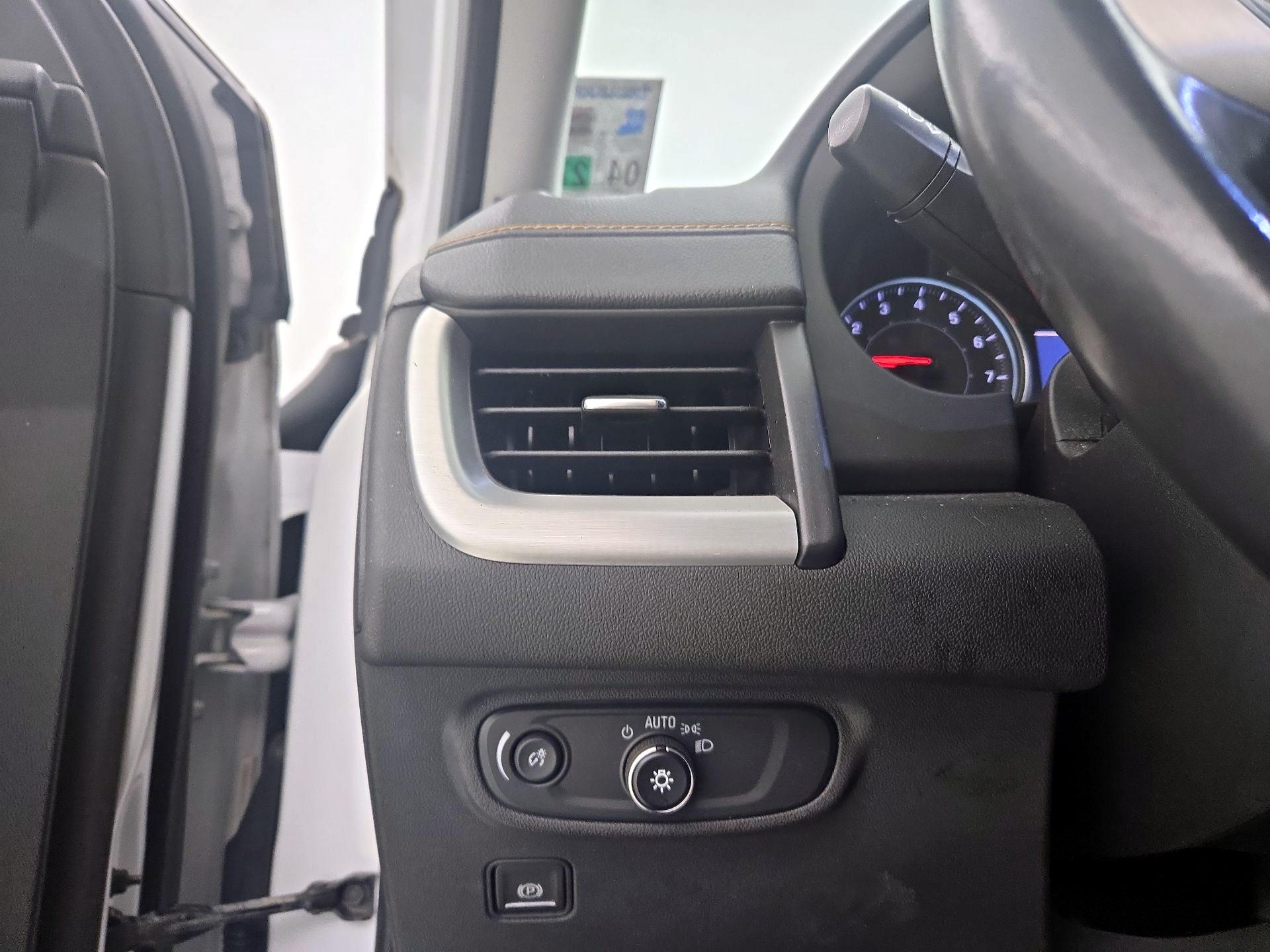 Thumbnail: 2020 GMC Terrain - 13