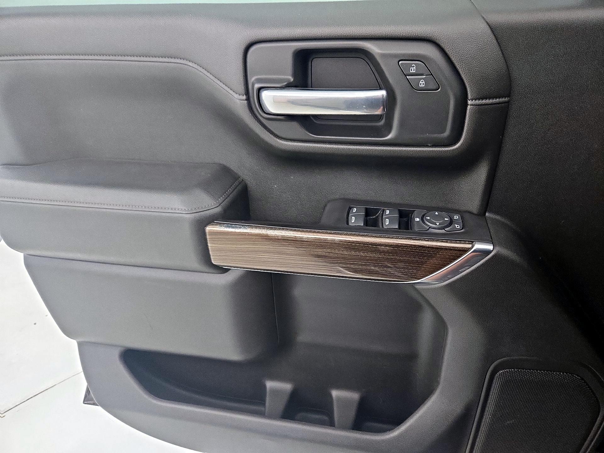 Thumbnail: 2019 Chevrolet Silverado 1500 - 12