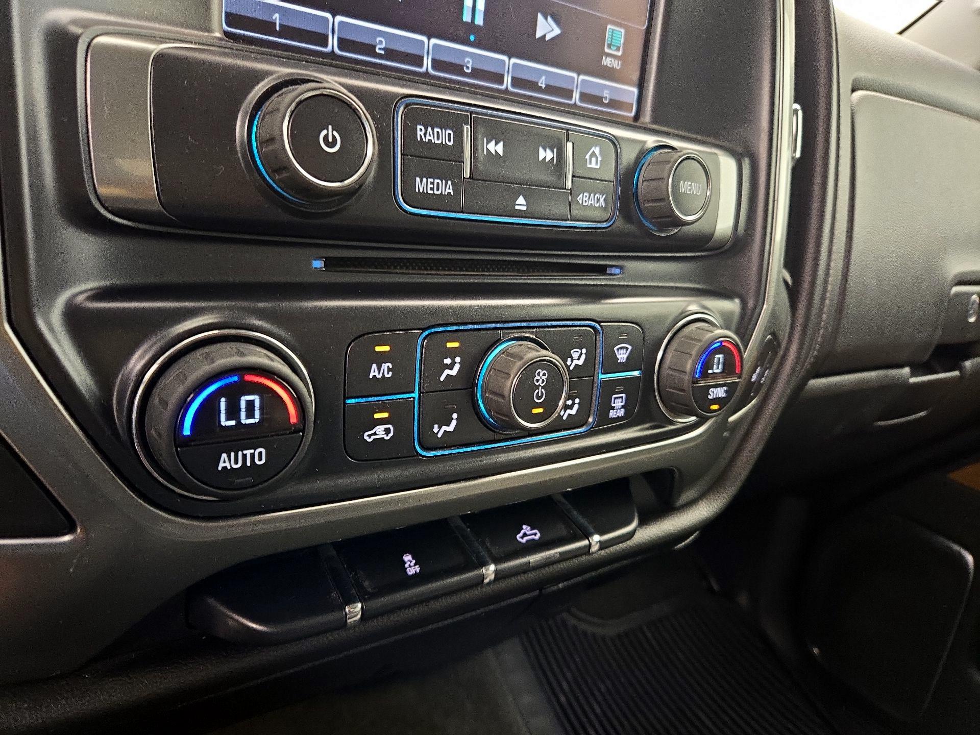 Thumbnail: 2014 Chevrolet Silverado 1500 - 17