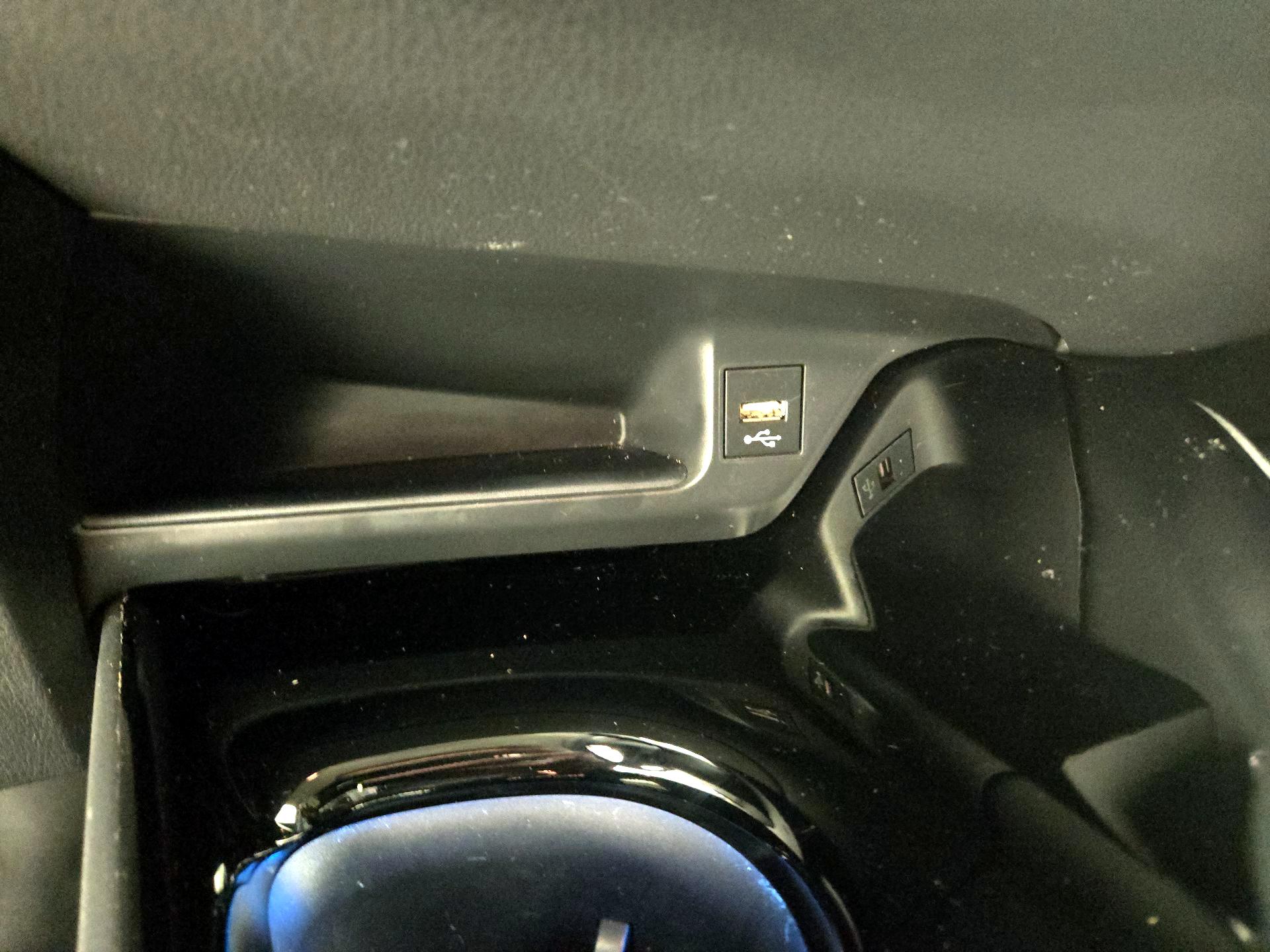 Thumbnail: 2021 Toyota C-HR - 18