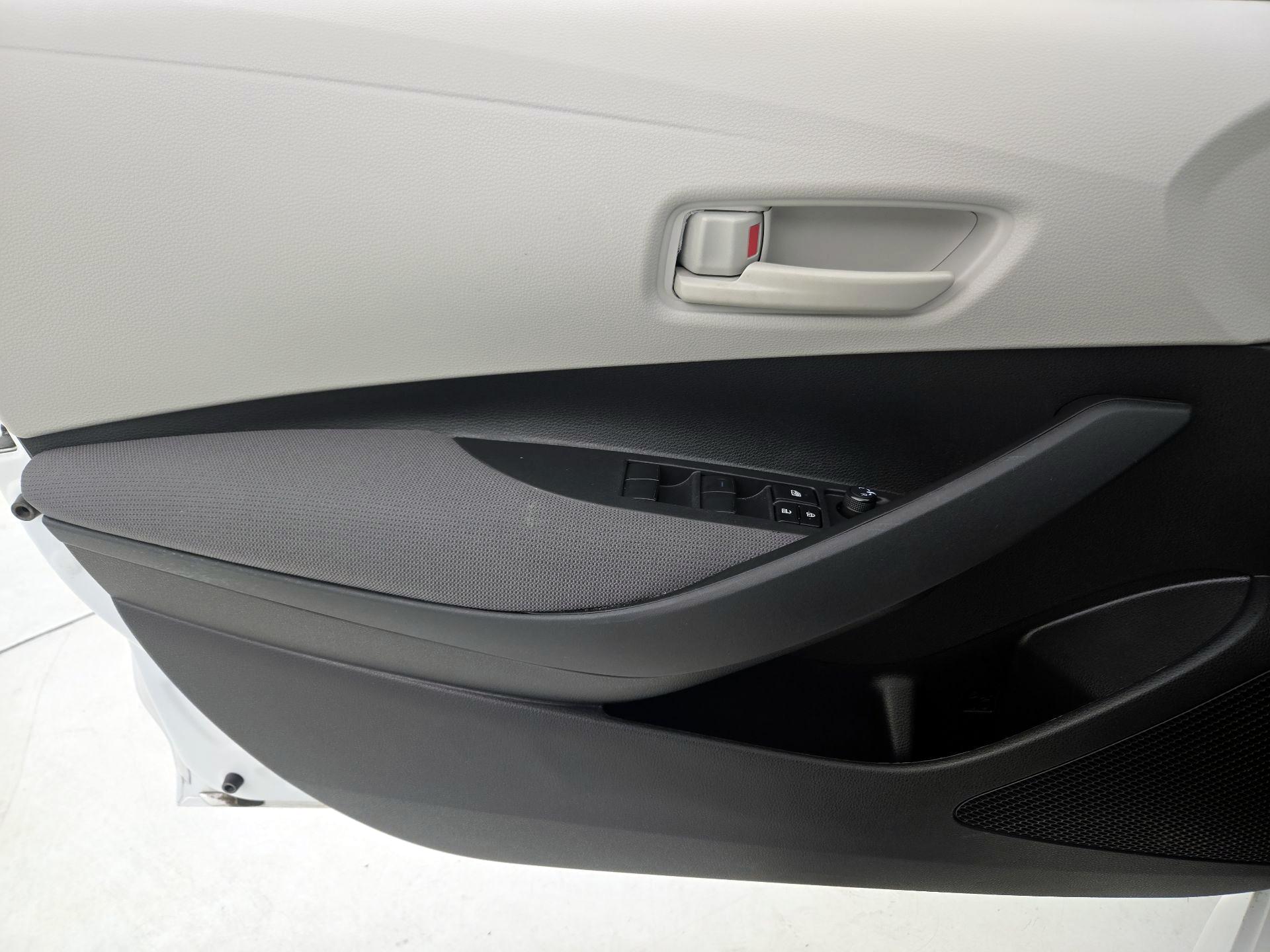 Thumbnail: 2024 Toyota Corolla - 12