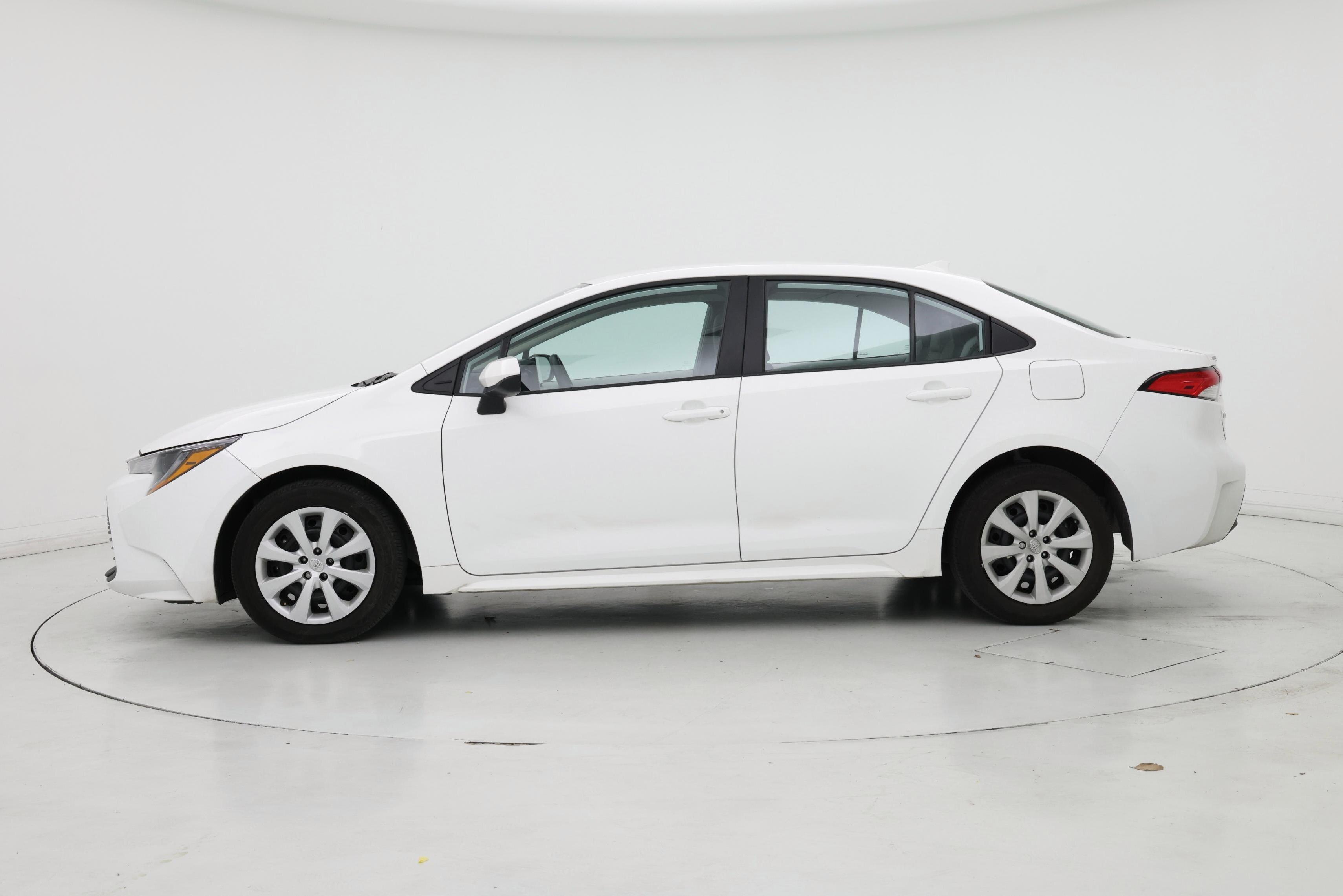 Thumbnail: 2024 Toyota Corolla - 3