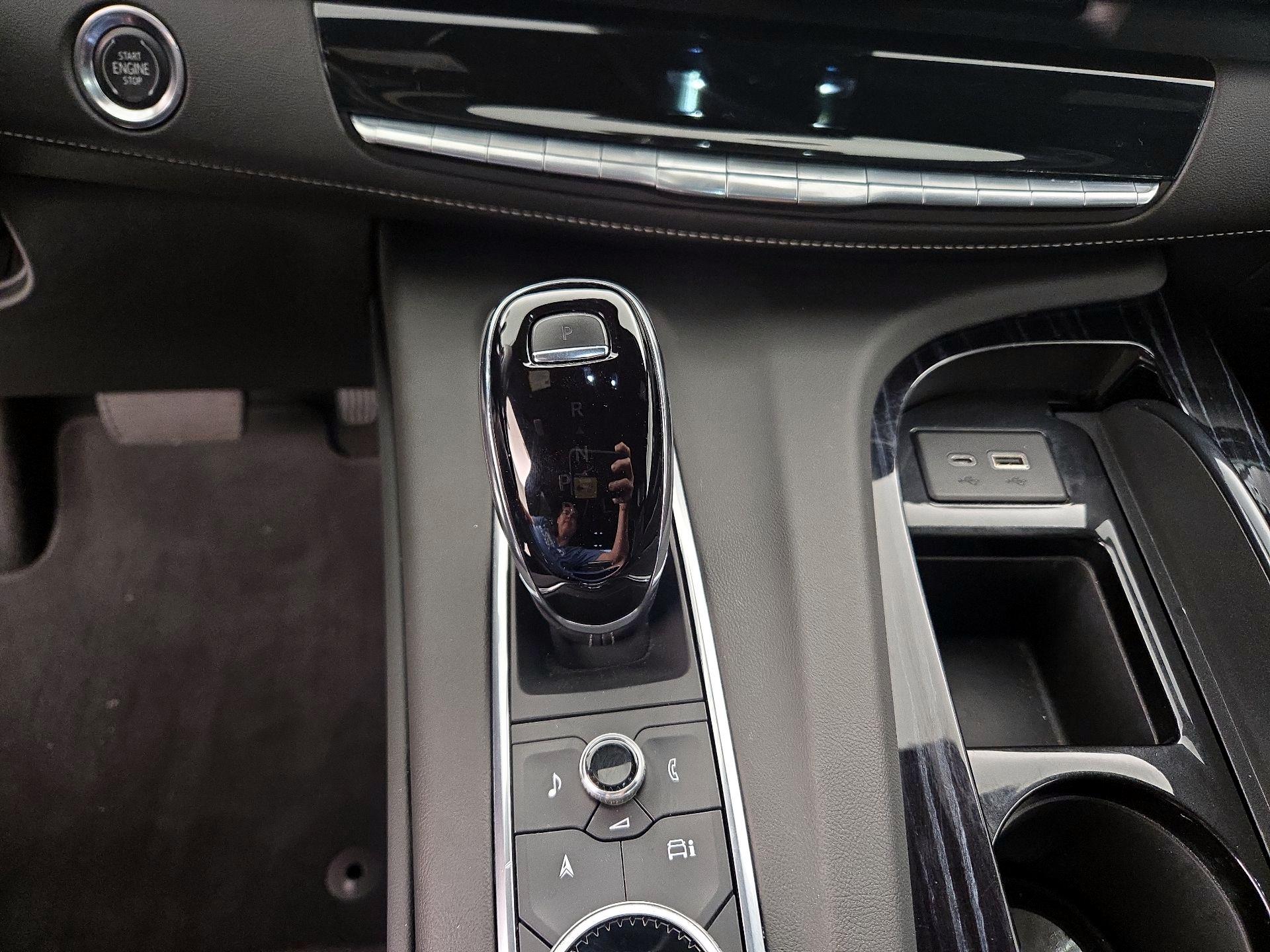 Thumbnail: 2021 Cadillac Escalade - 17