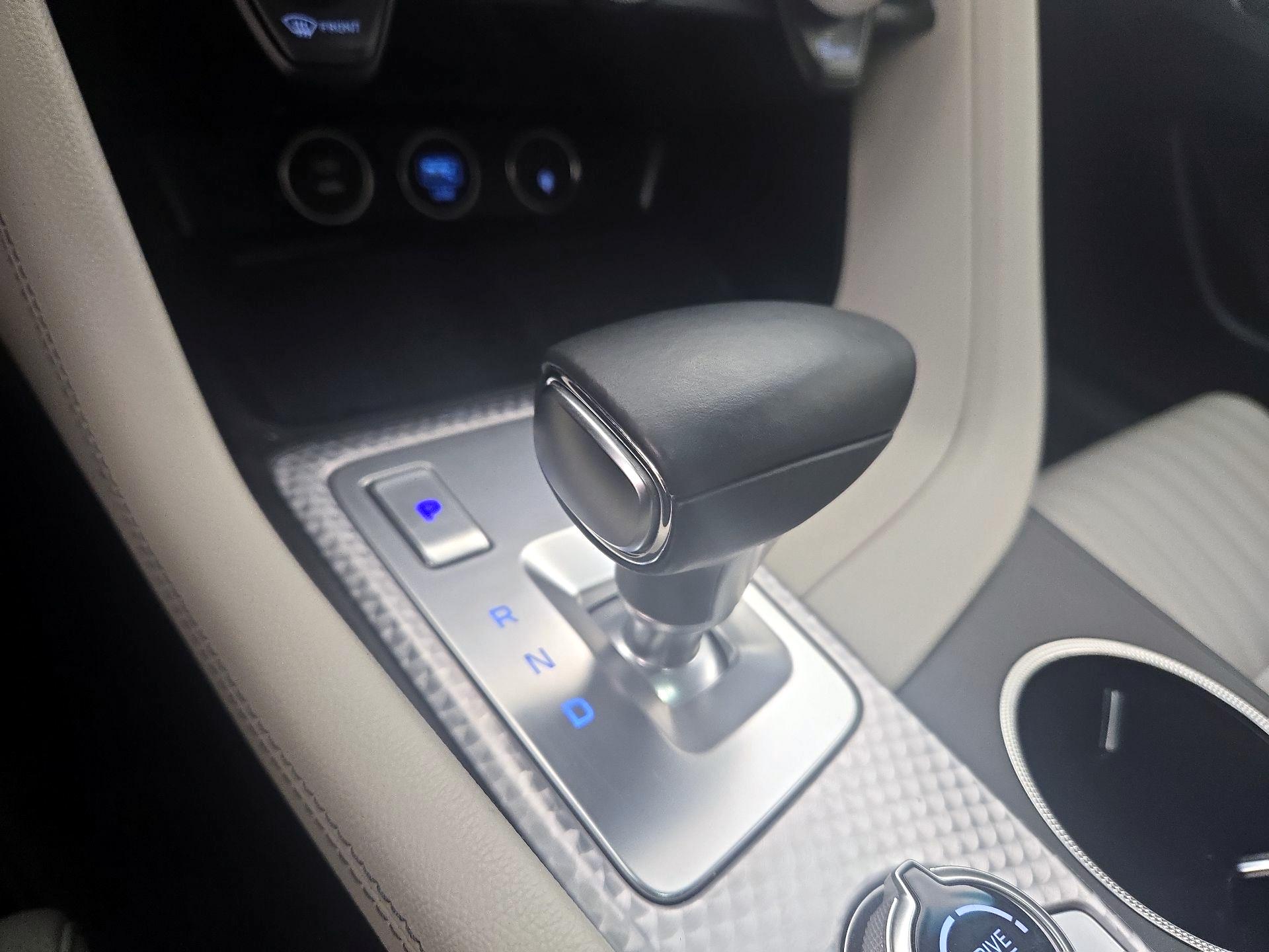 Thumbnail: 2023 Genesis G70 - 17