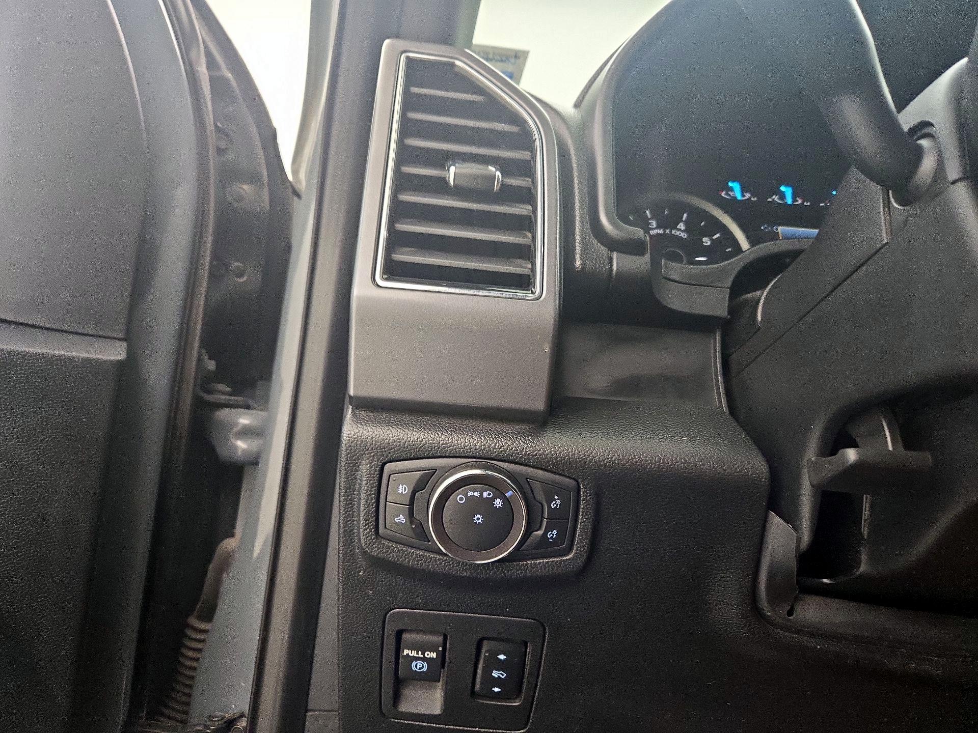 Thumbnail: 2019 Ford F-150 - 13