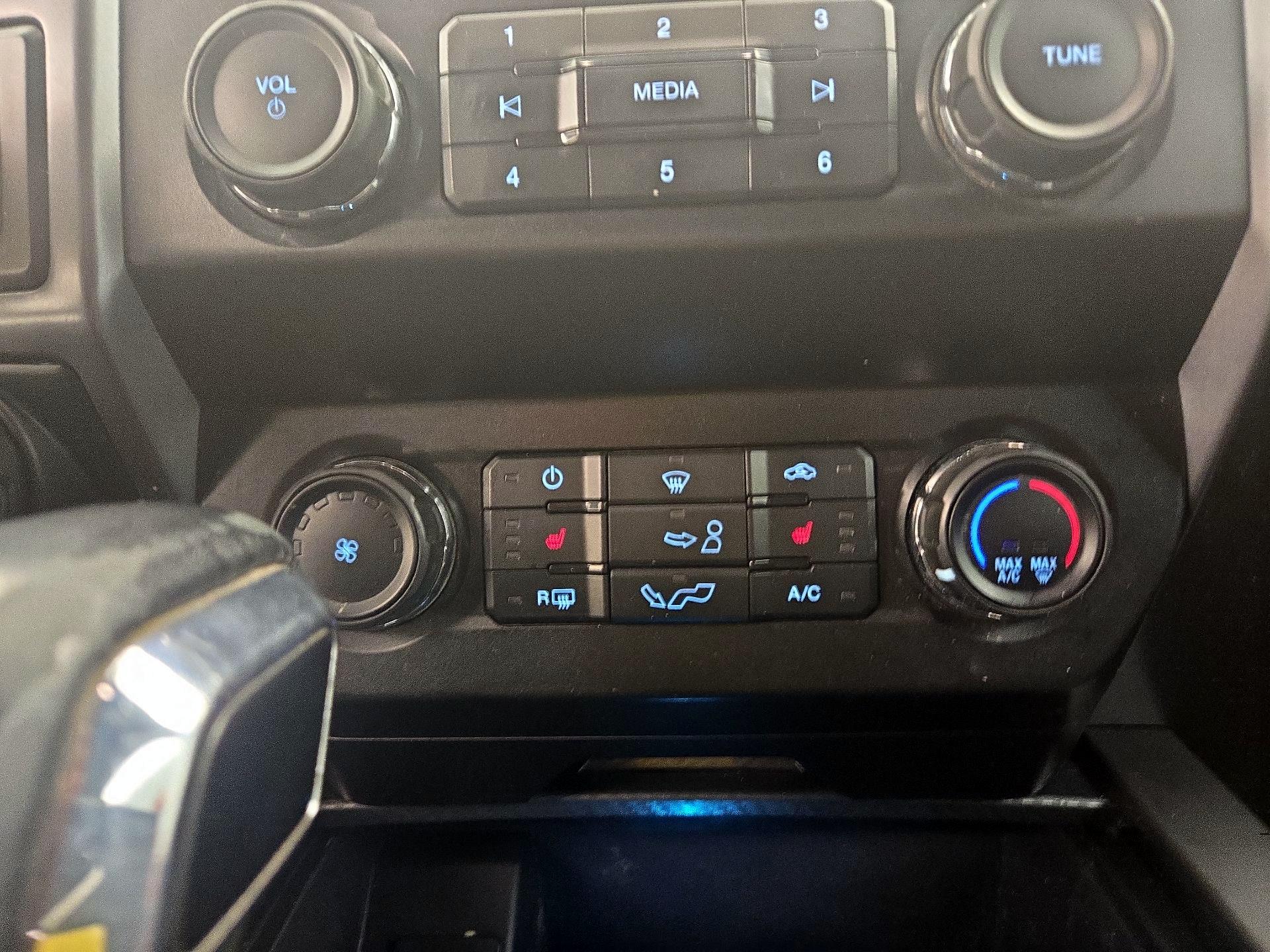 Thumbnail: 2019 Ford F-150 - 16