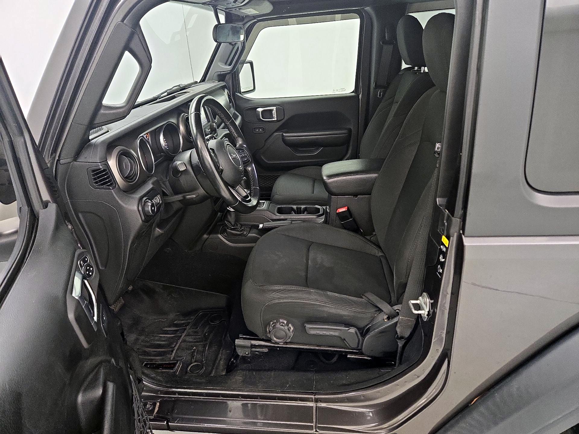 Thumbnail: 2020 Jeep Wrangler - 11