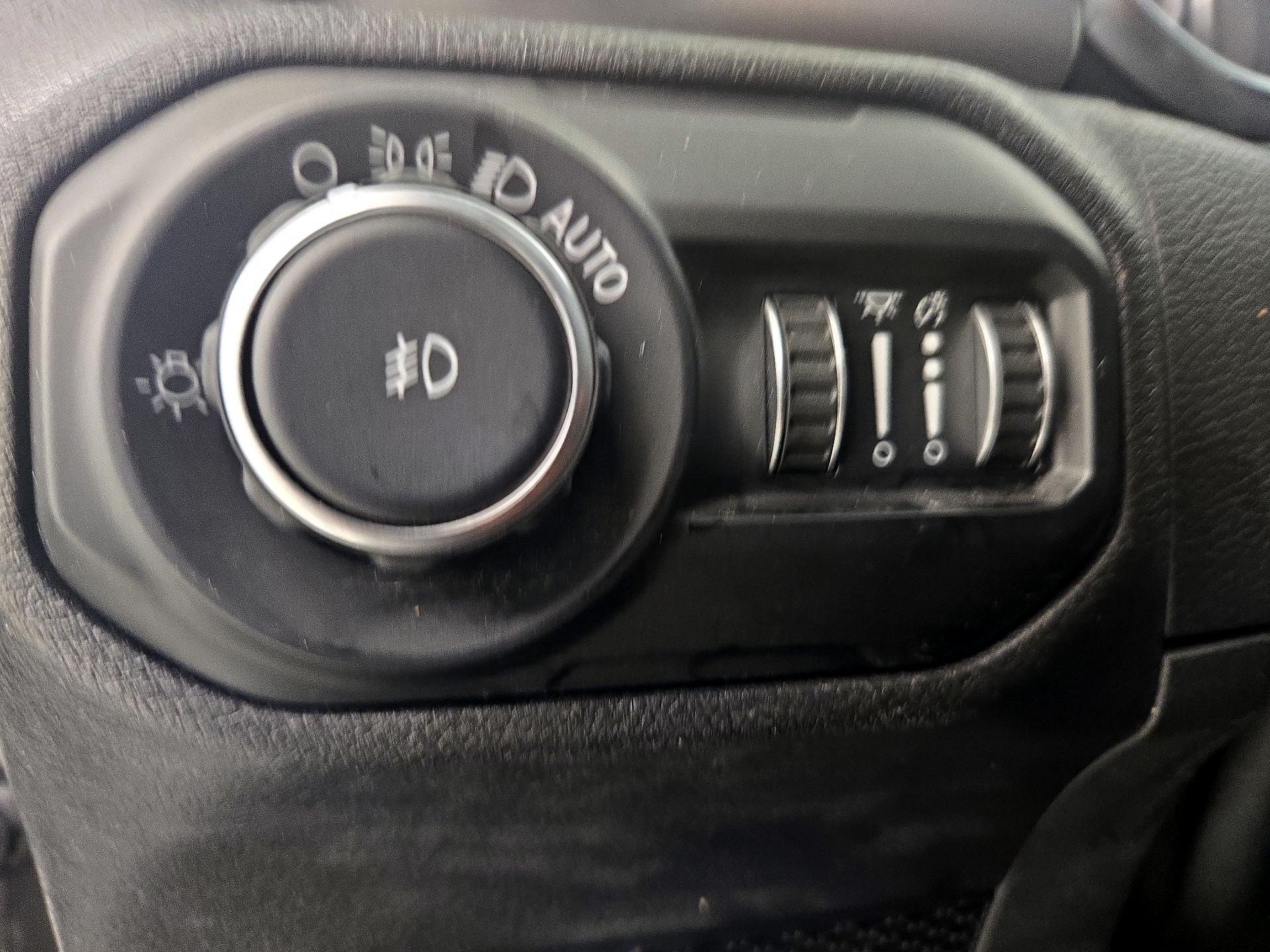 Thumbnail: 2020 Jeep Wrangler - 13