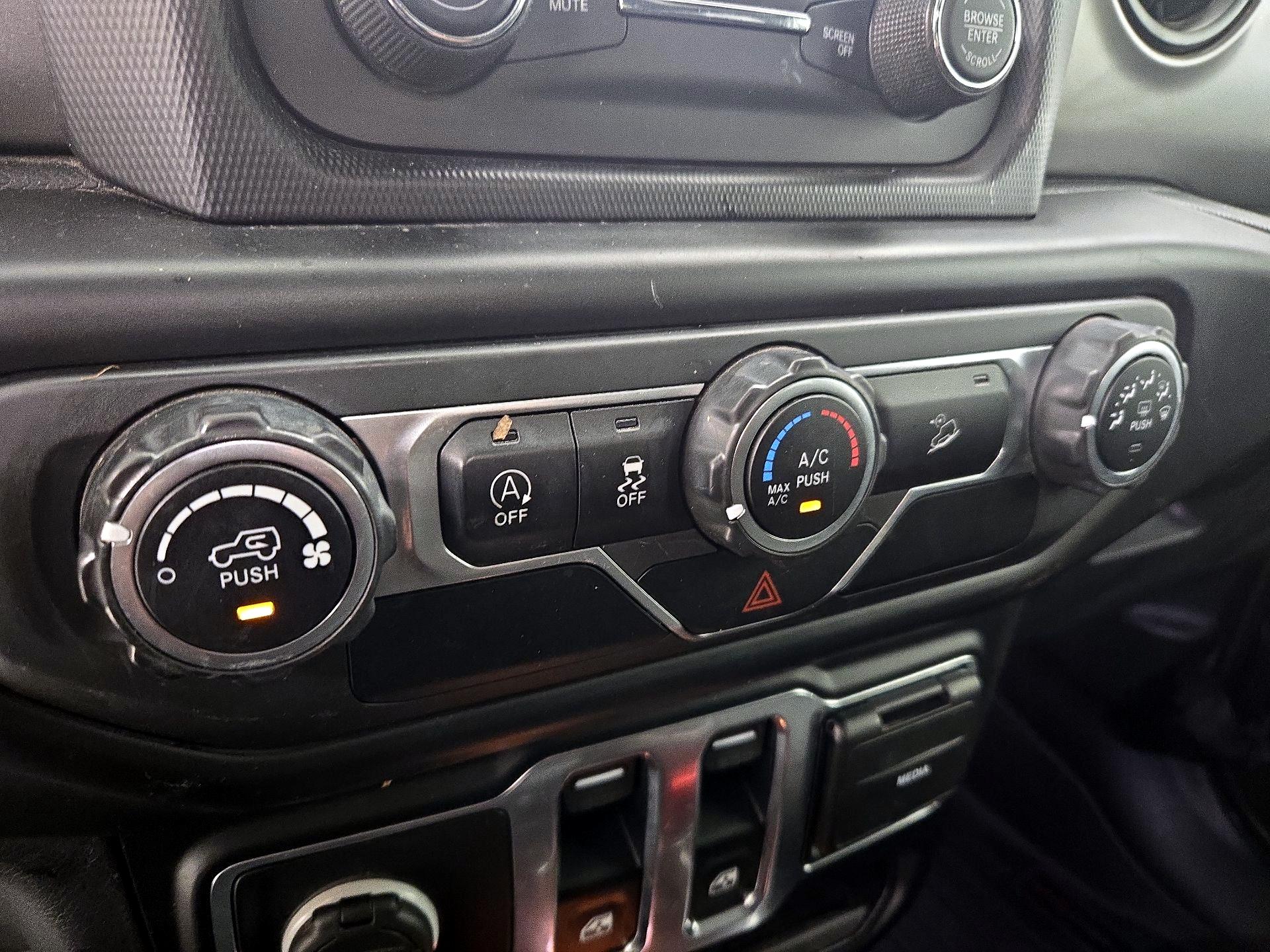 Thumbnail: 2020 Jeep Wrangler - 16