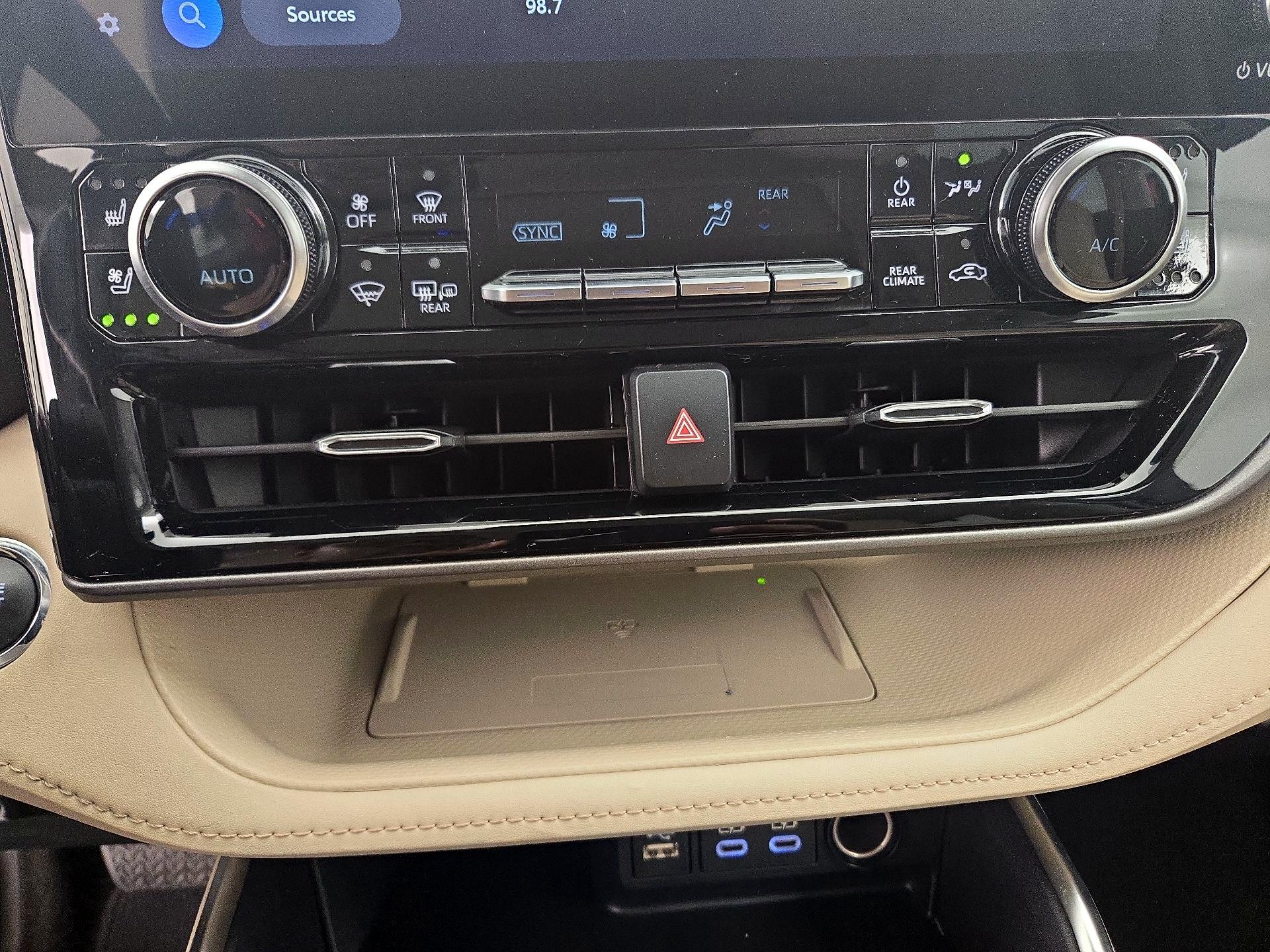 Thumbnail: 2023 Toyota Highlander - 16