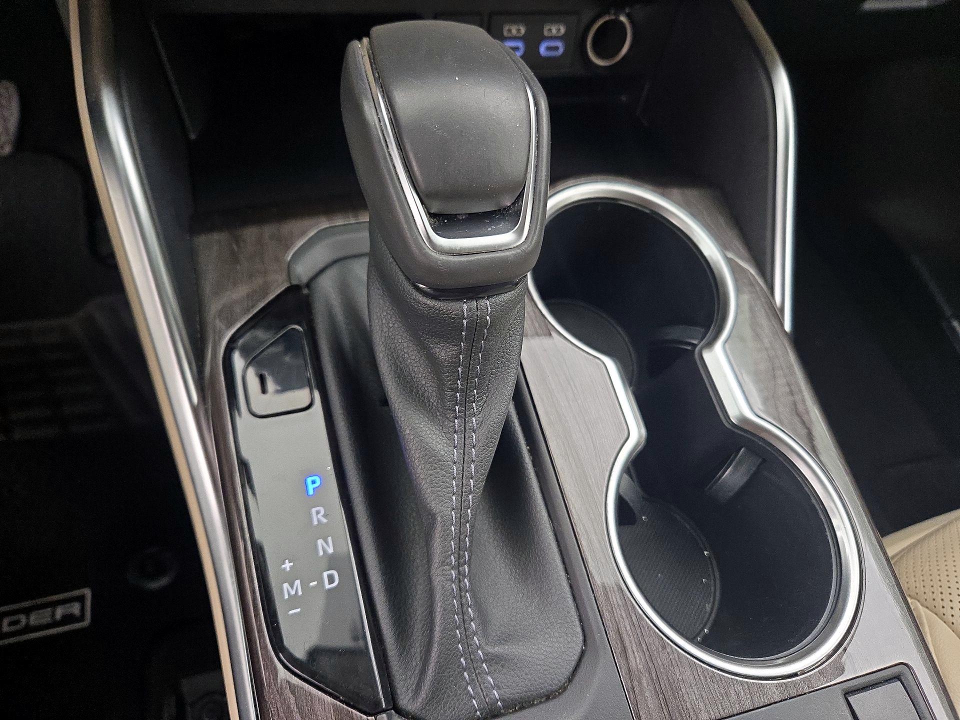 Thumbnail: 2023 Toyota Highlander - 17