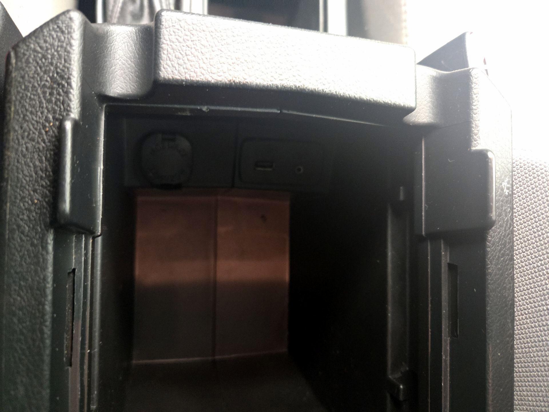 Thumbnail: 2015 Subaru Forester - 18