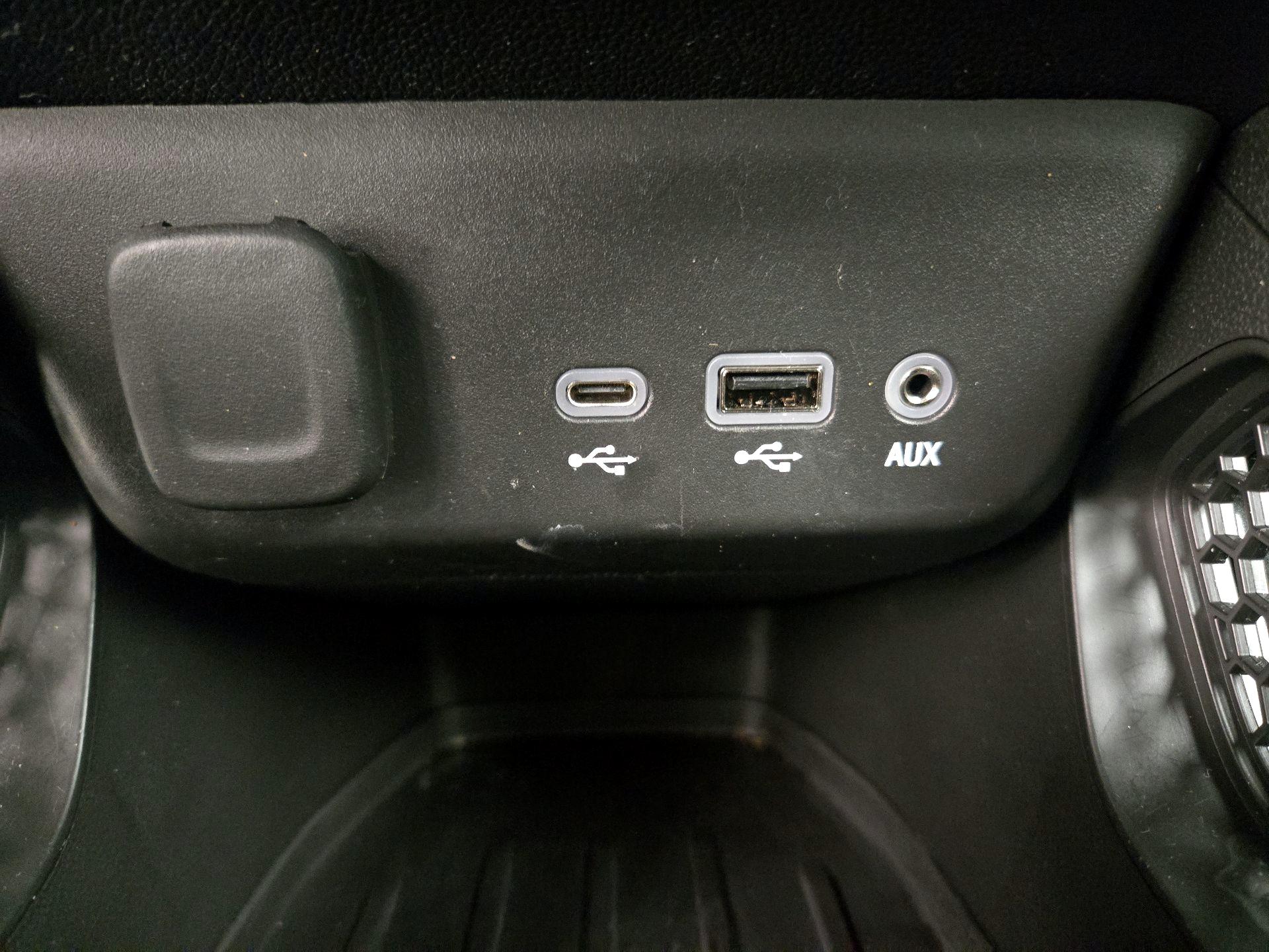 Thumbnail: 2023 Chevrolet TrailBlazer - 18