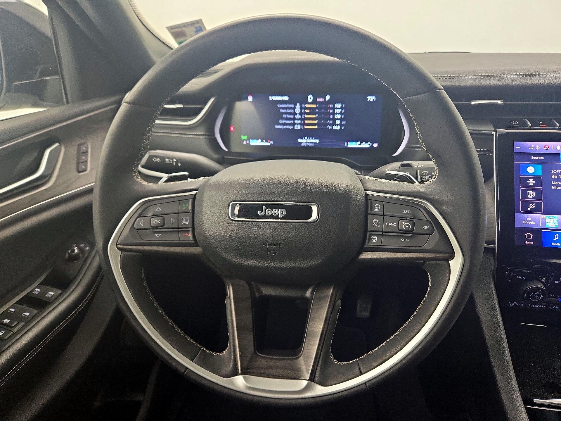 Thumbnail: 2024 Jeep Grand Cherokee - 10