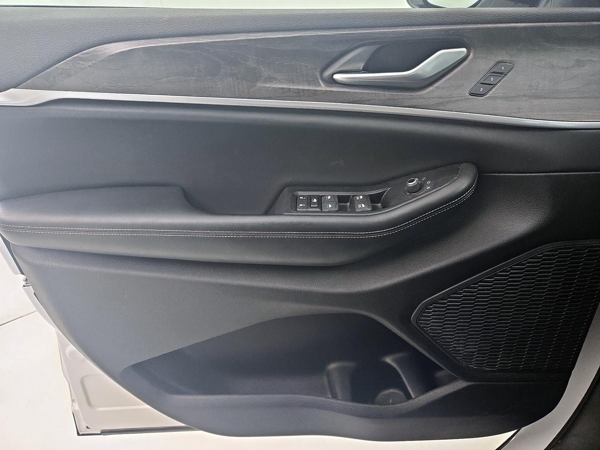 Thumbnail: 2024 Jeep Grand Cherokee - 12